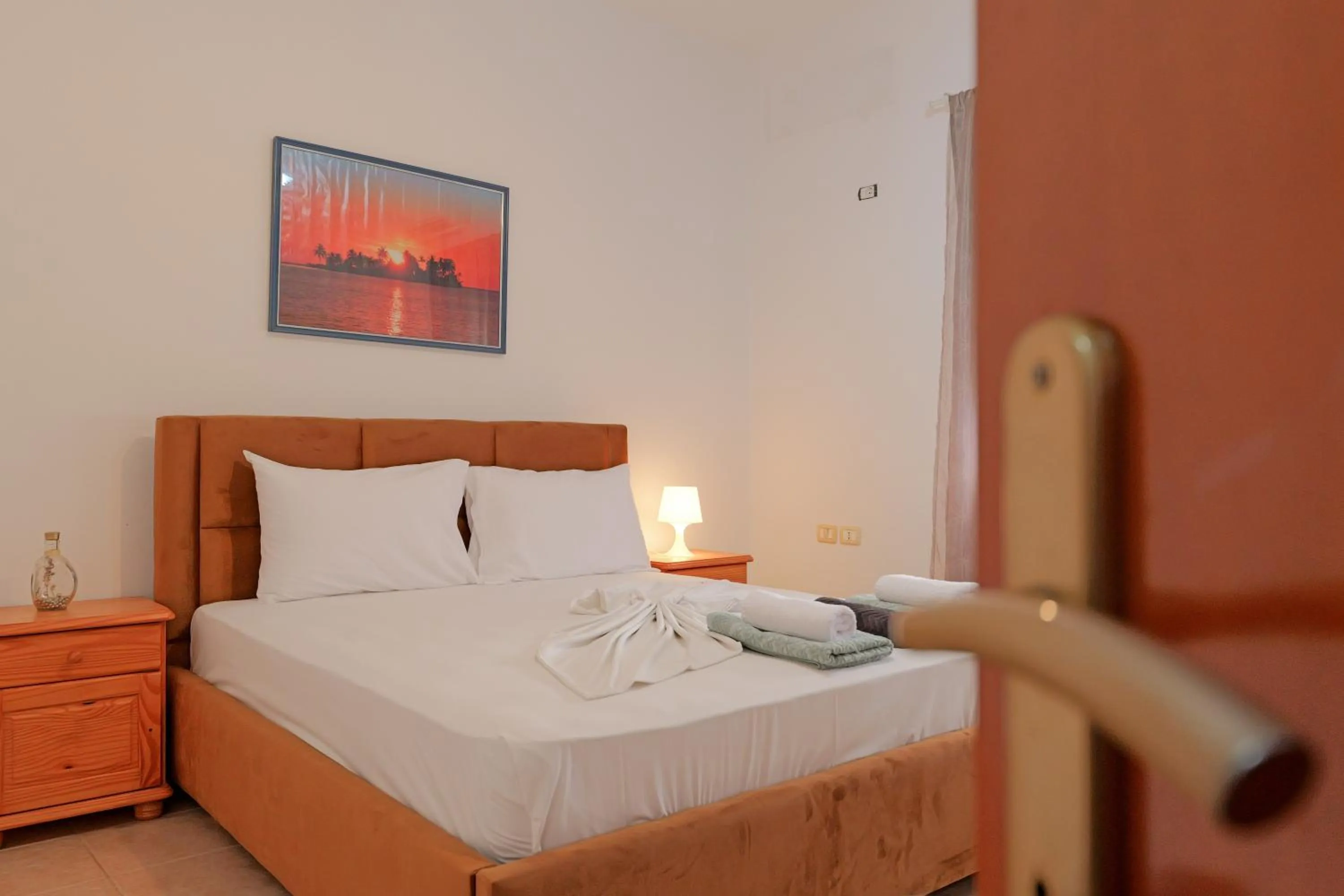 Bed in Central Garden Sofia 1- Free Parking