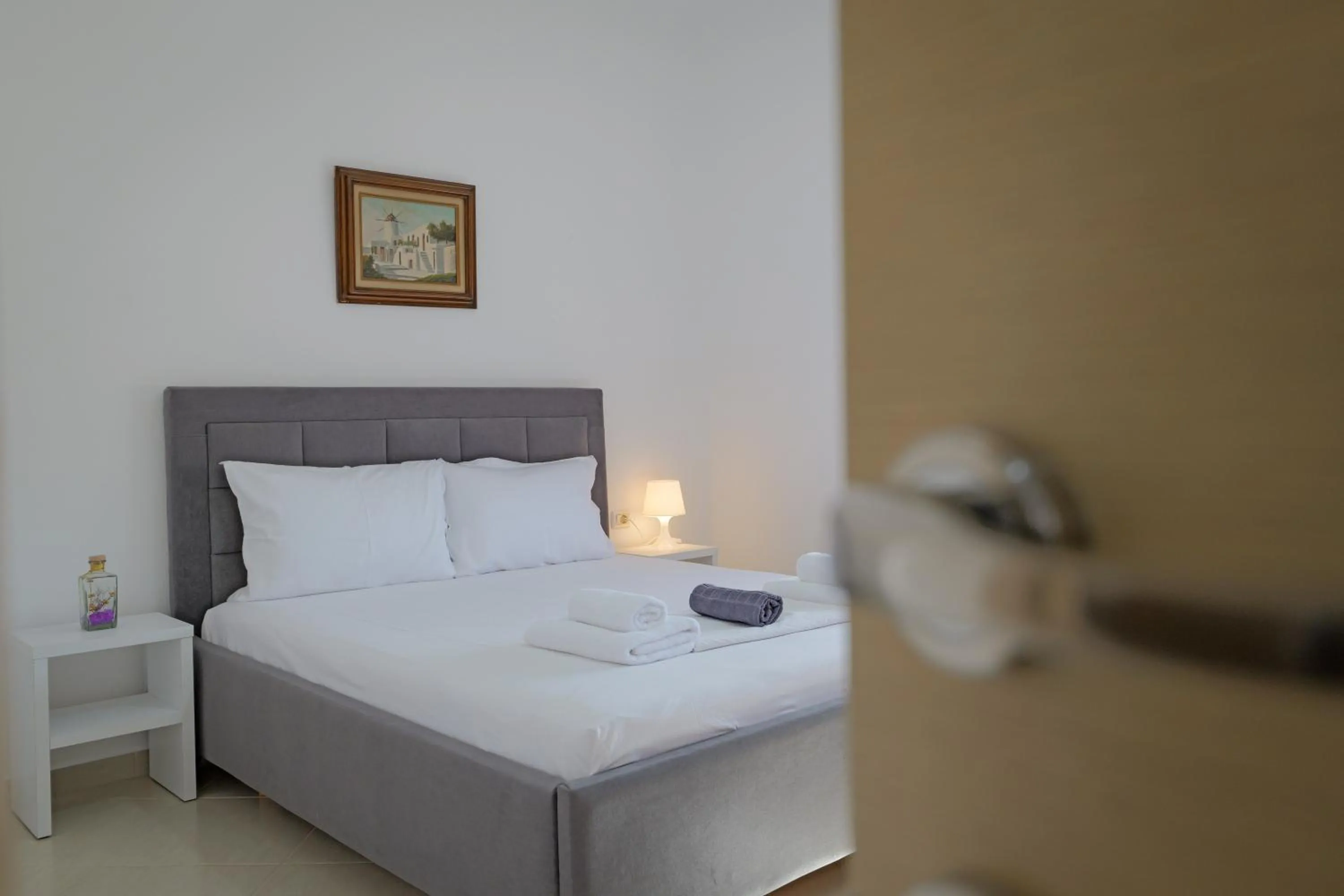 Bed in Central Garden Sofia 1- Free Parking