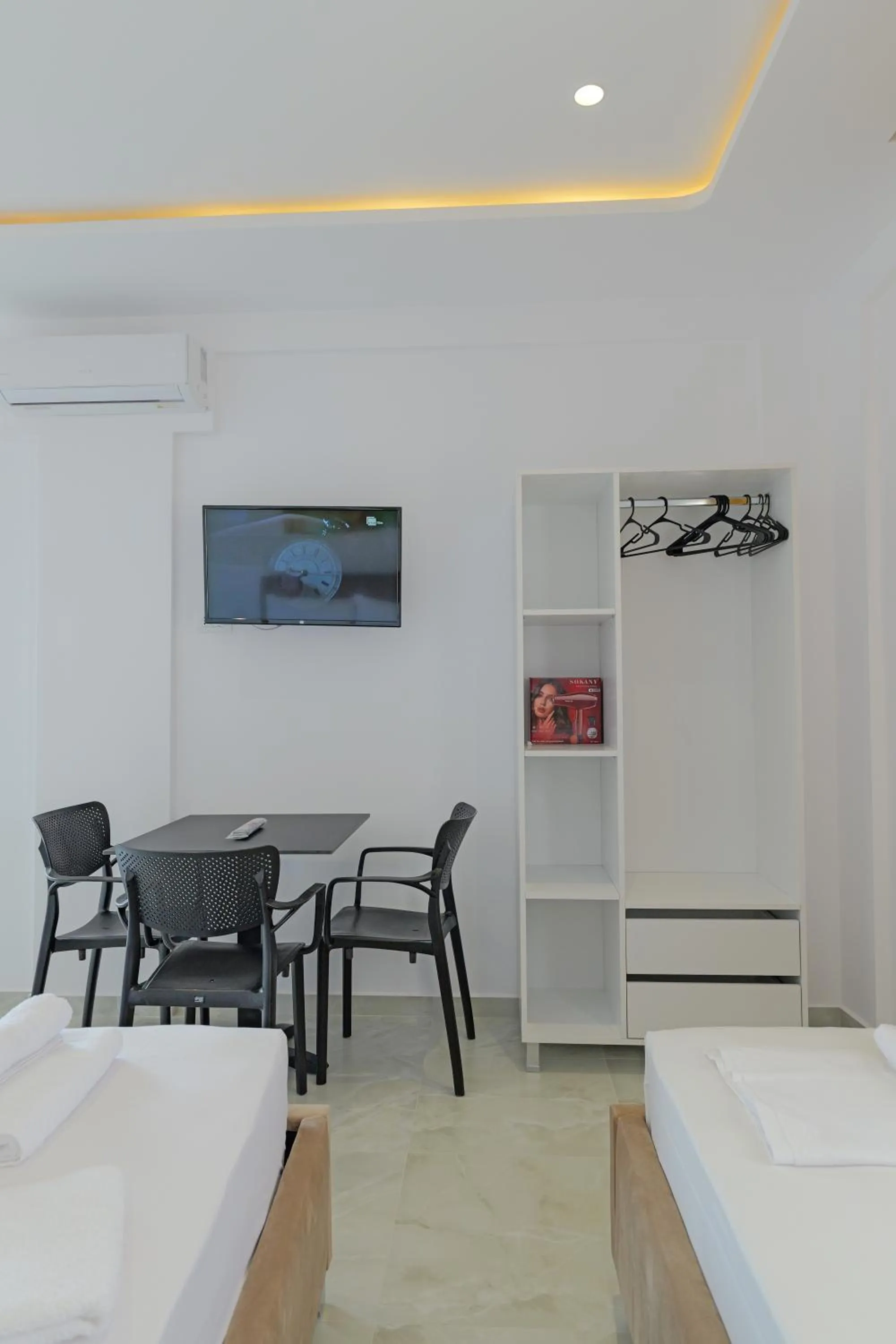 Seating area in Central Garden Sofia 1- Free Parking