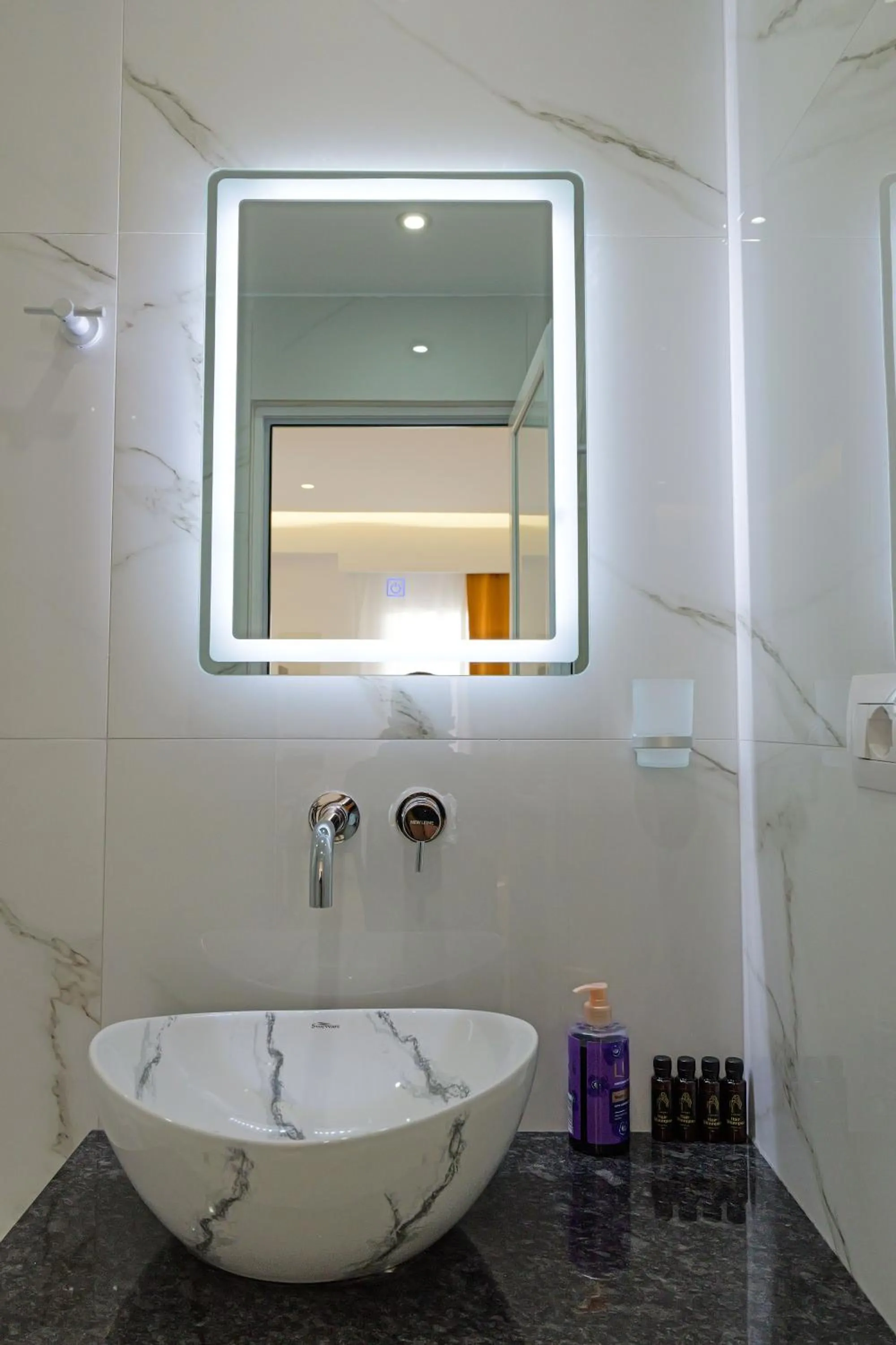 Bathroom in Central Garden Sofia 1- Free Parking