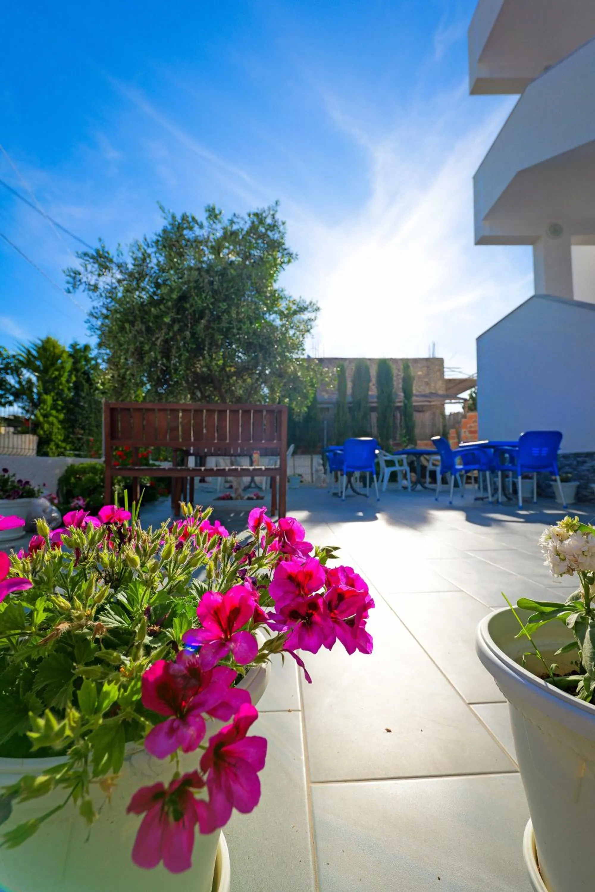 Property building in Central Garden Sofia 1- Free Parking