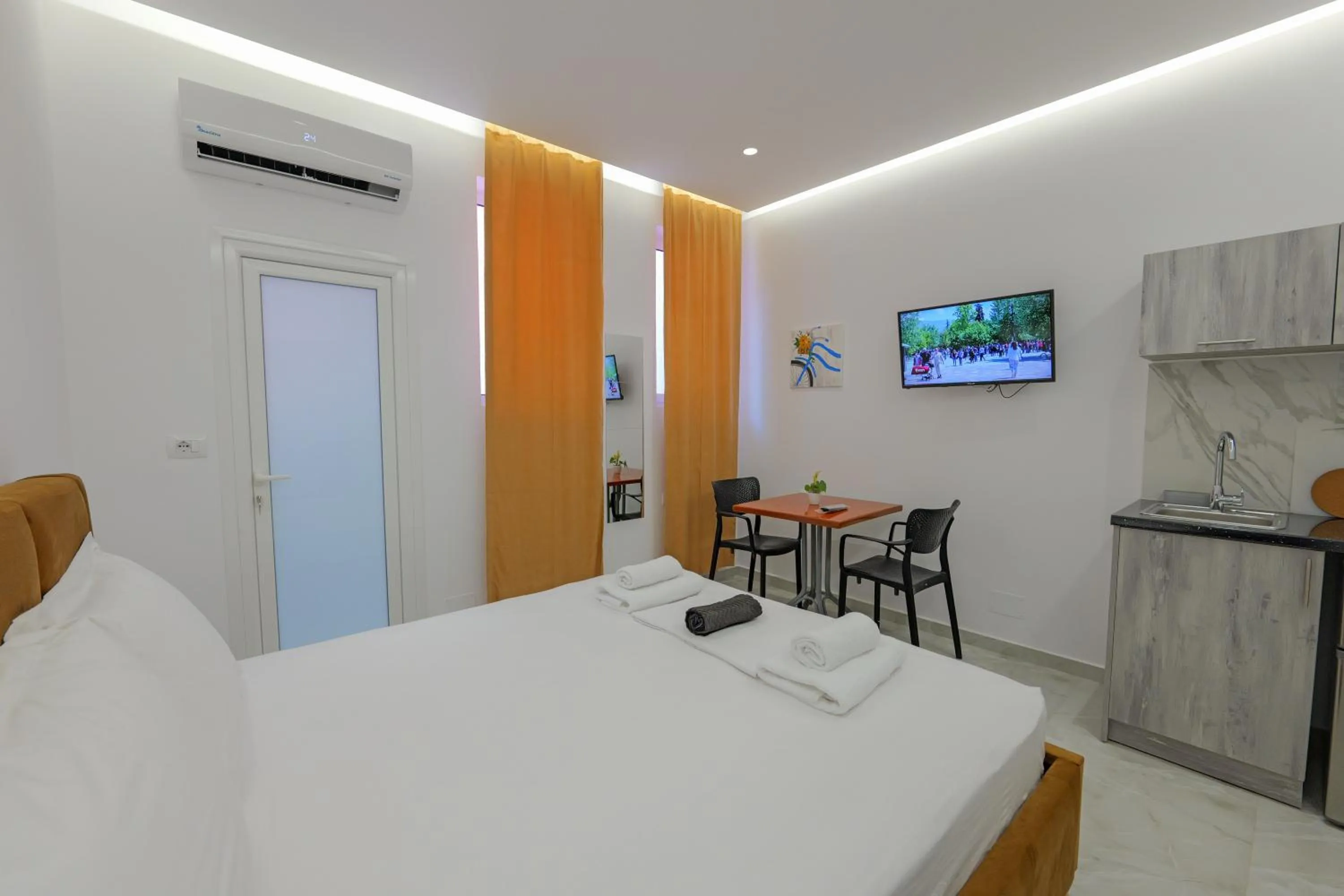 Bedroom, Bed in Central Garden Sofia 1- Free Parking