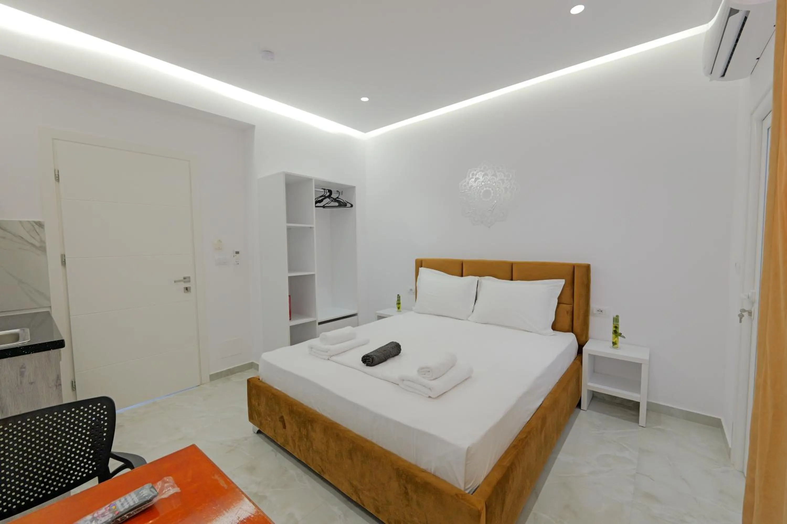 Photo of the whole room, Bed in Central Garden Sofia 1- Free Parking