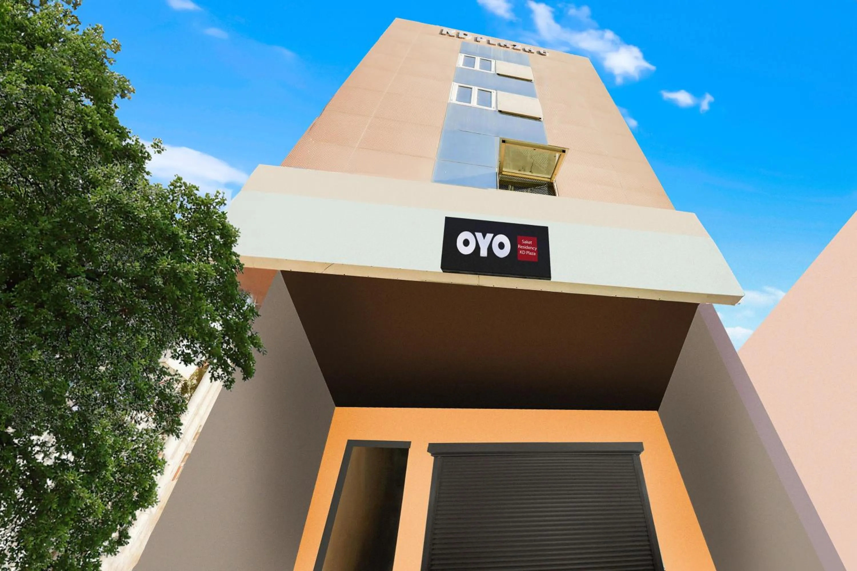 Facade/entrance in Hotel O KD Plaza 6