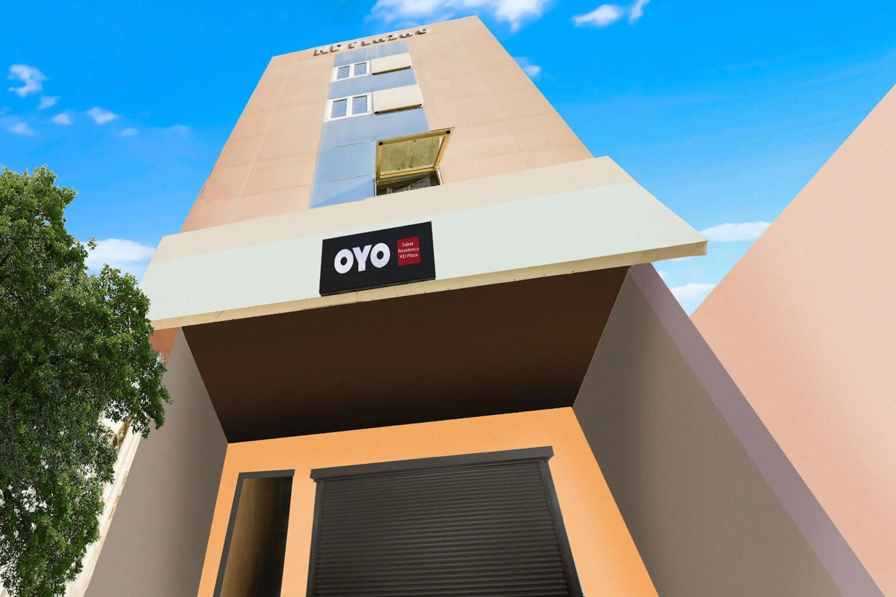 Facade/entrance in Hotel O KD Plaza 6