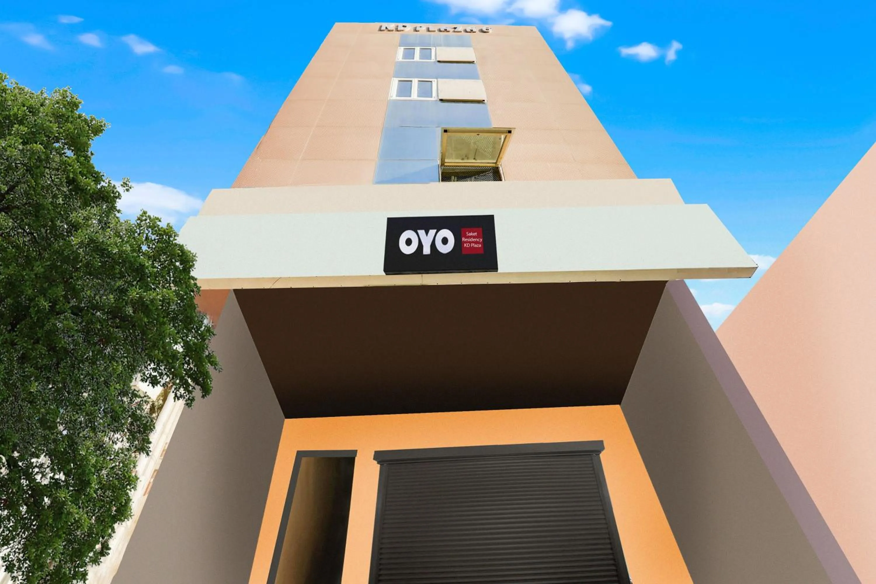 Facade/entrance in Hotel O KD Plaza 6