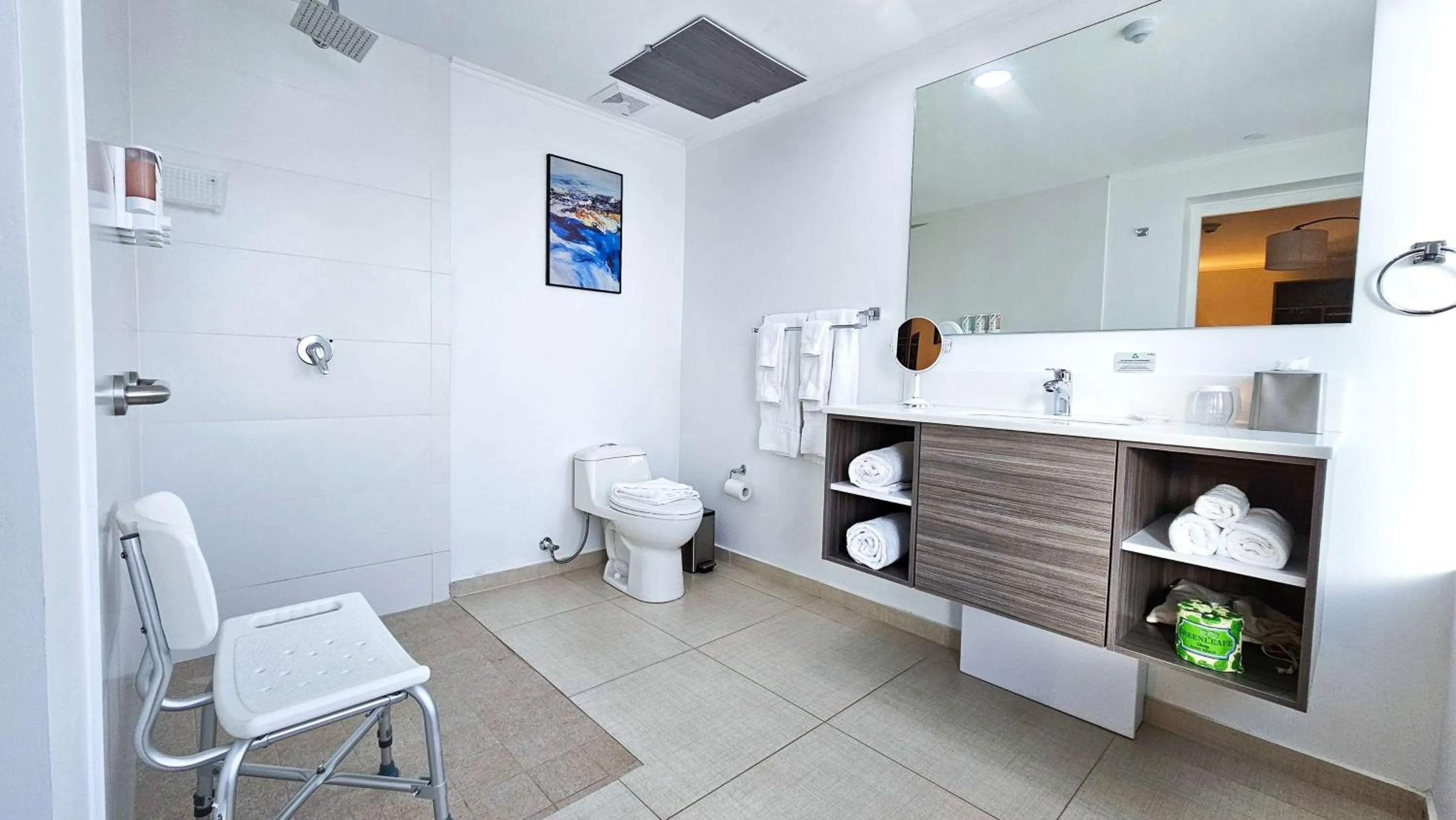 Bathroom in Aruba Boutique & Art Hotel - Adults Only