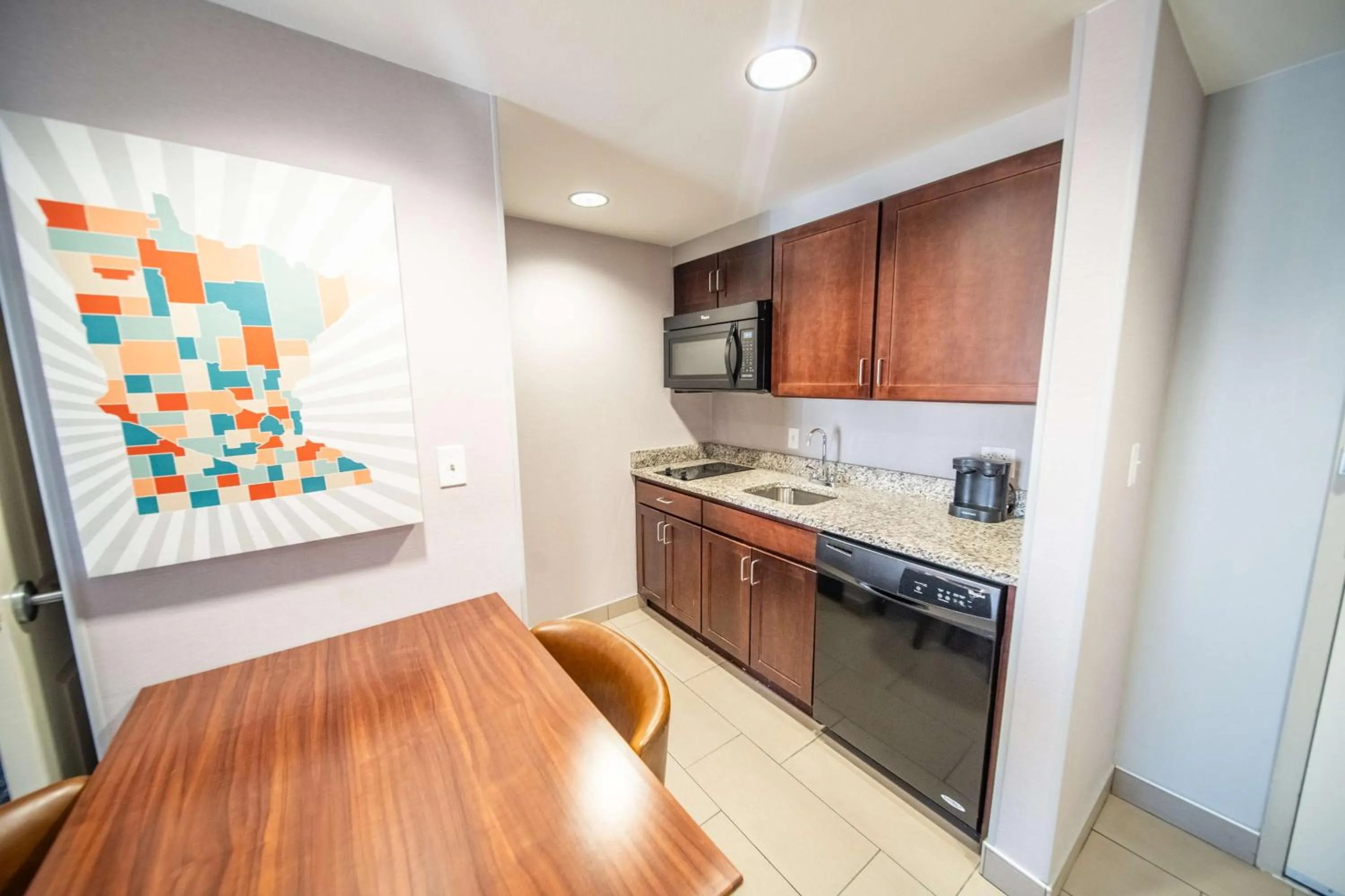 Kitchen or kitchenette in Homewood Suites by Hilton Rochester Mayo Clinic-St. Marys Campus