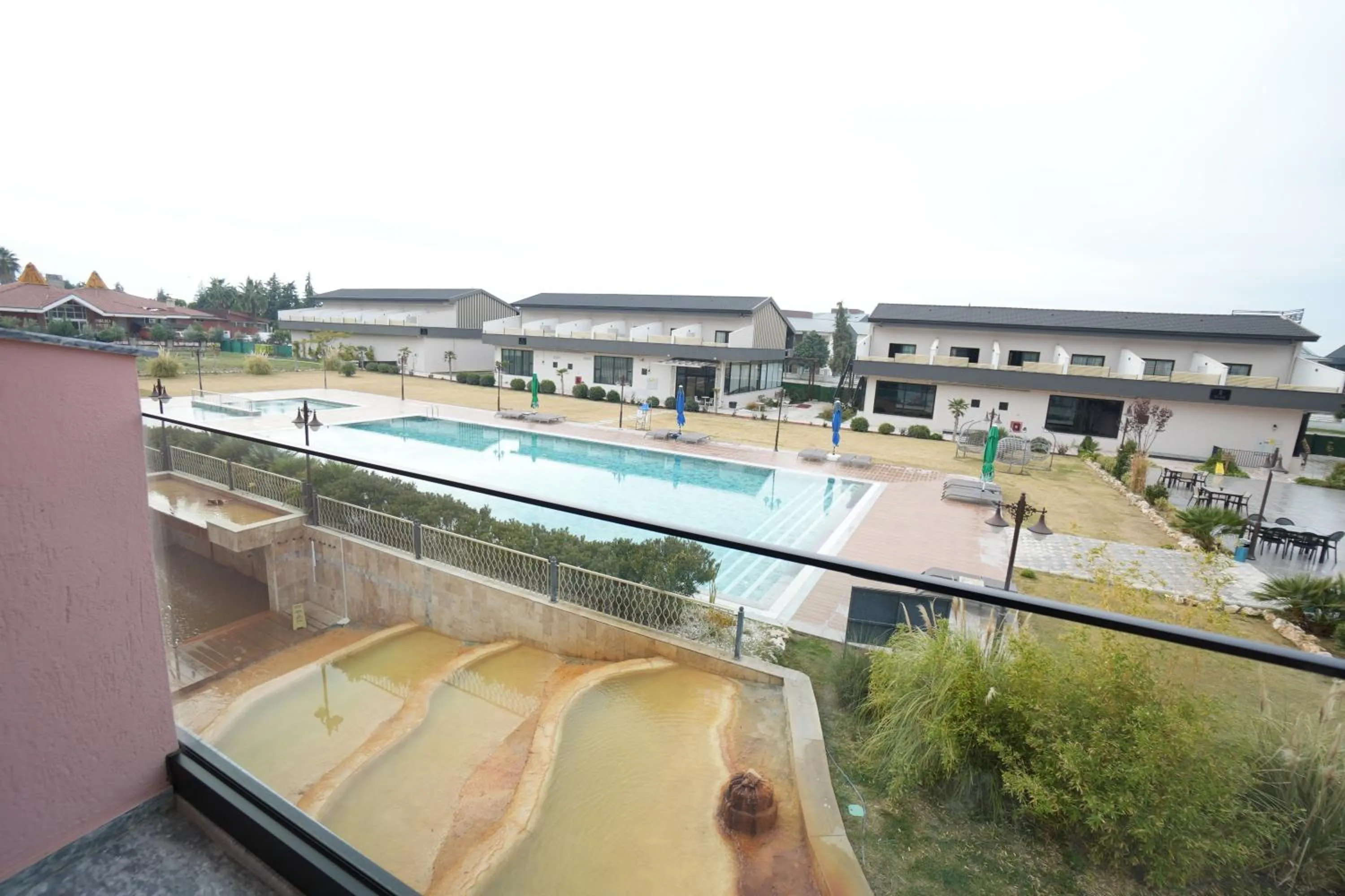 Pool view in Pamukkale Kaya Termal Otel
