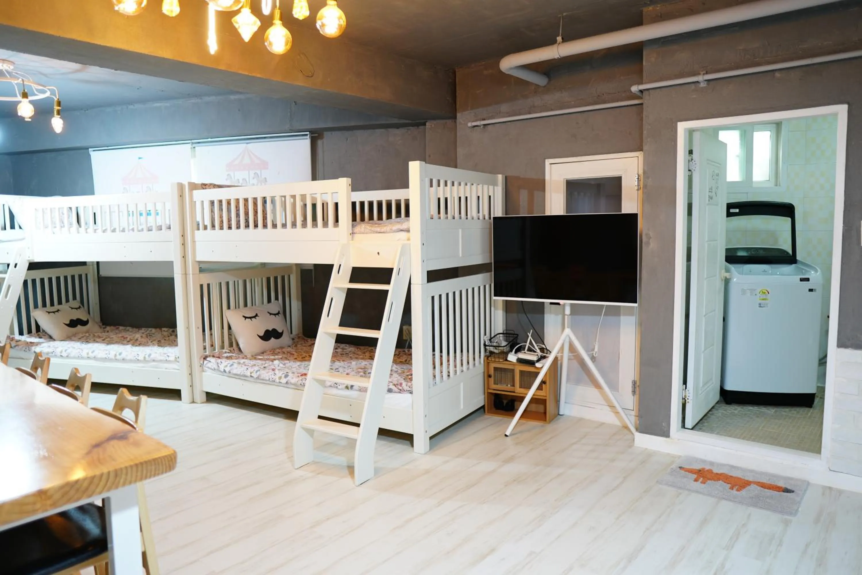 Communal lounge/ TV room in Residence Unicorn