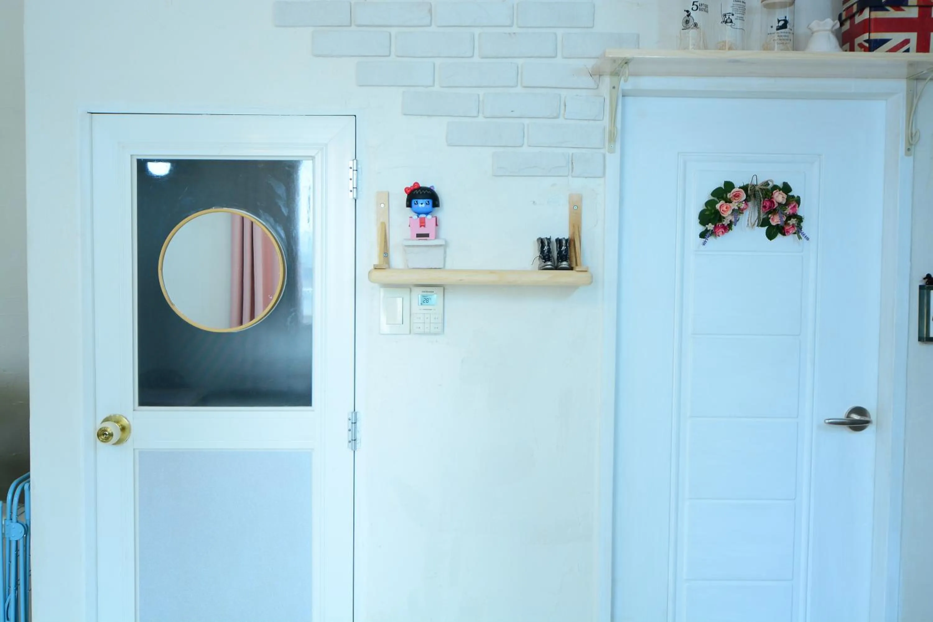 Other in Residence Unicorn