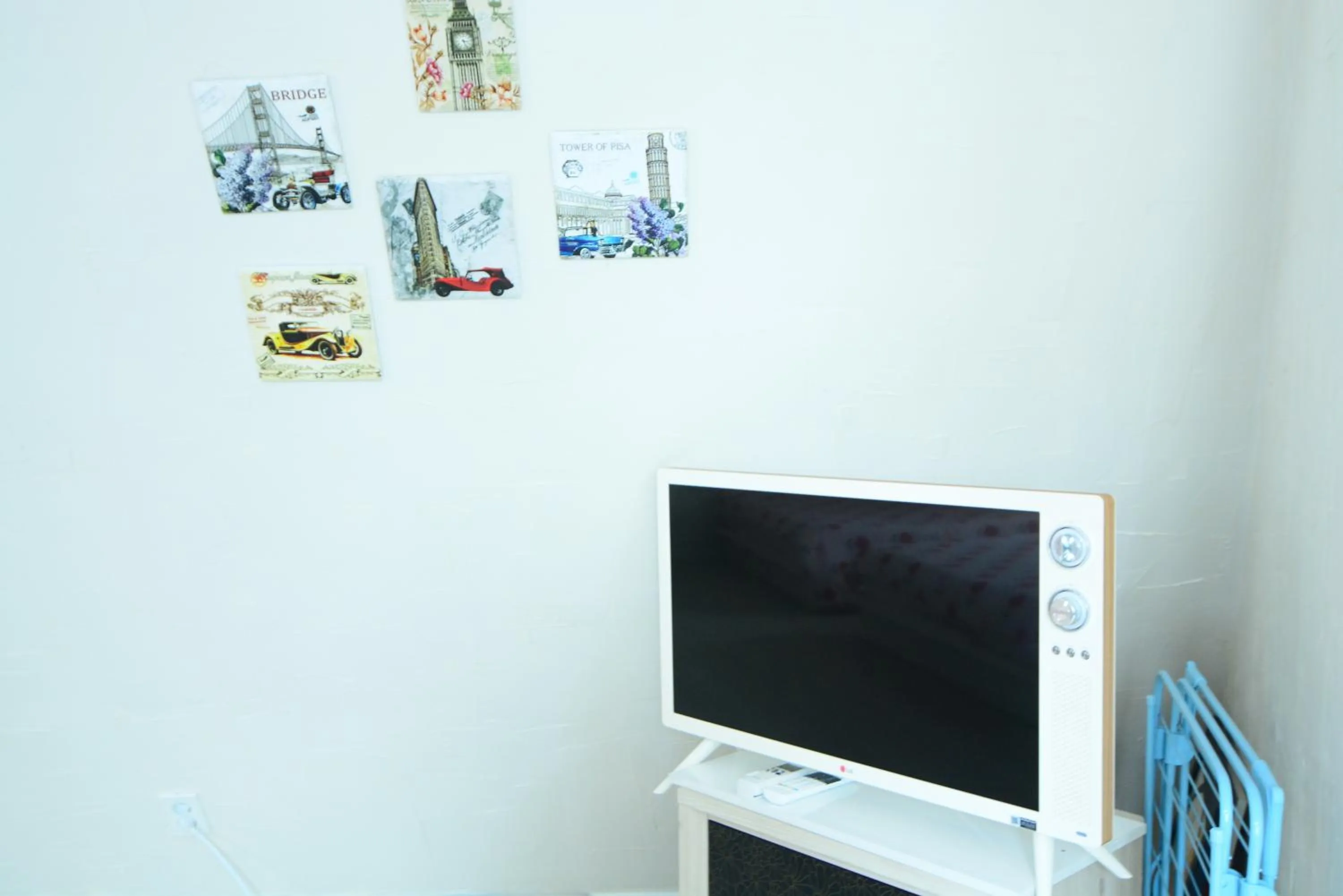 Other in Residence Unicorn