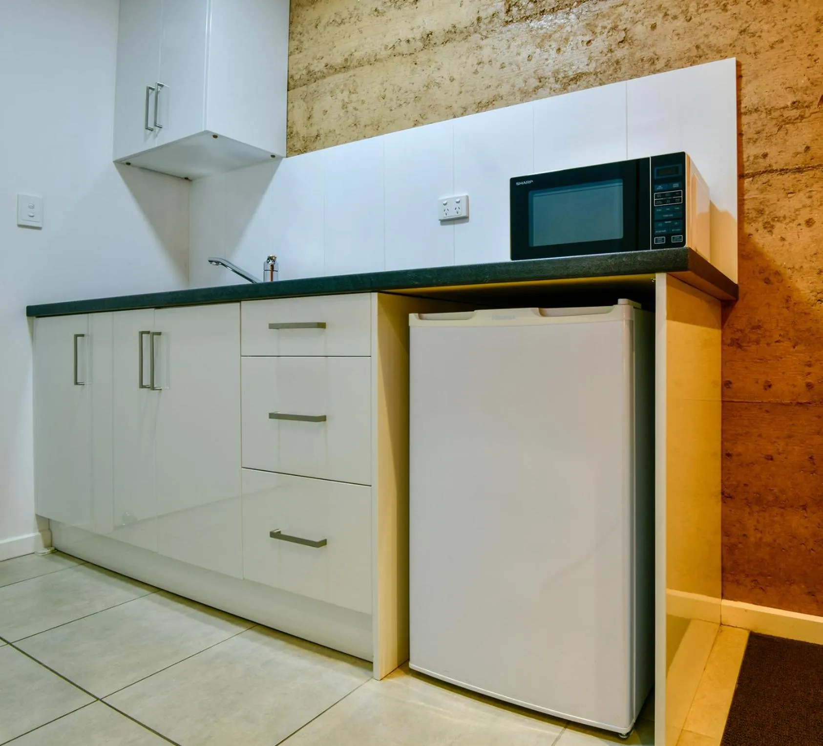 Kitchen or kitchenette in Crossroads Ecomotel