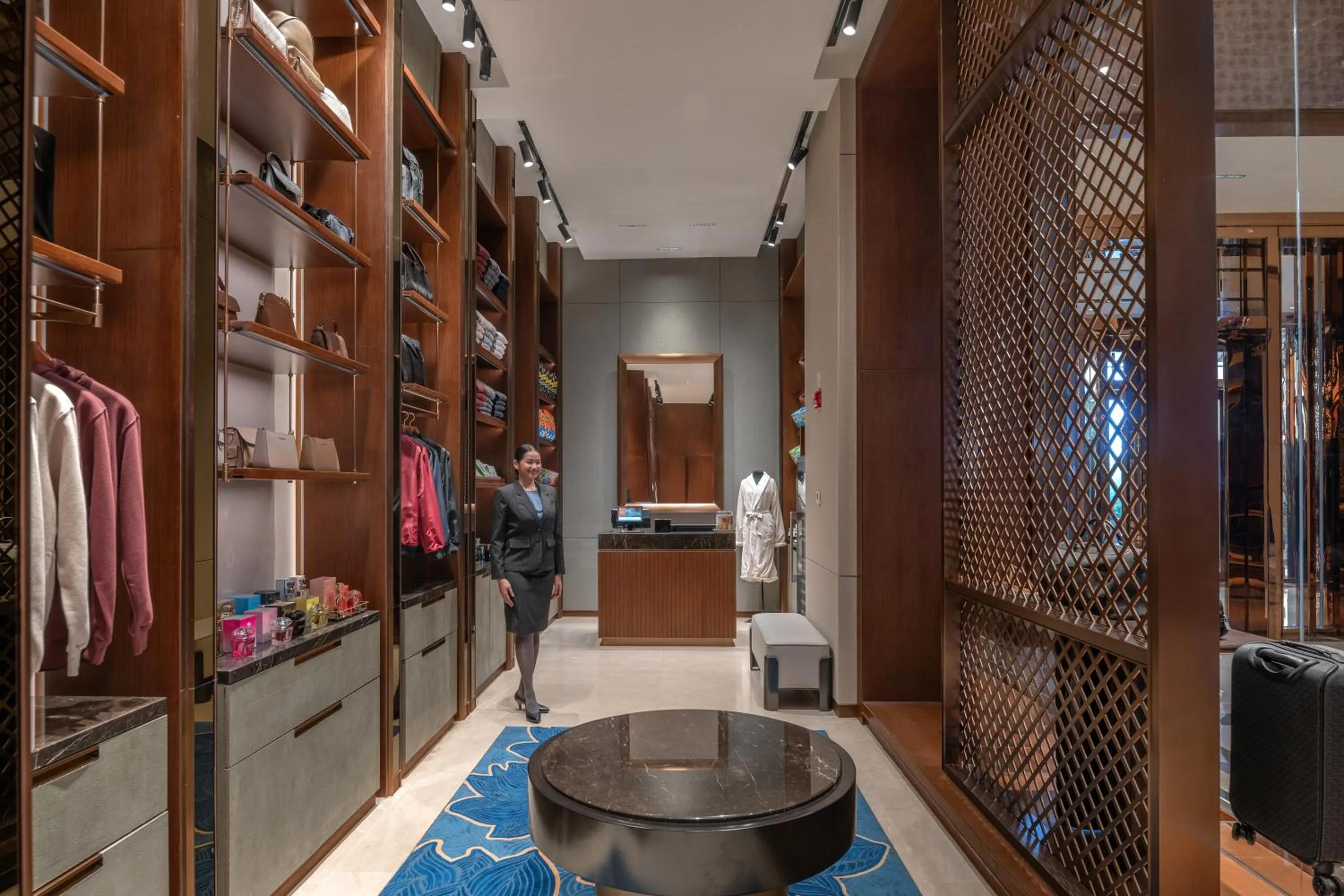 On-site shops in Solaire Resort North