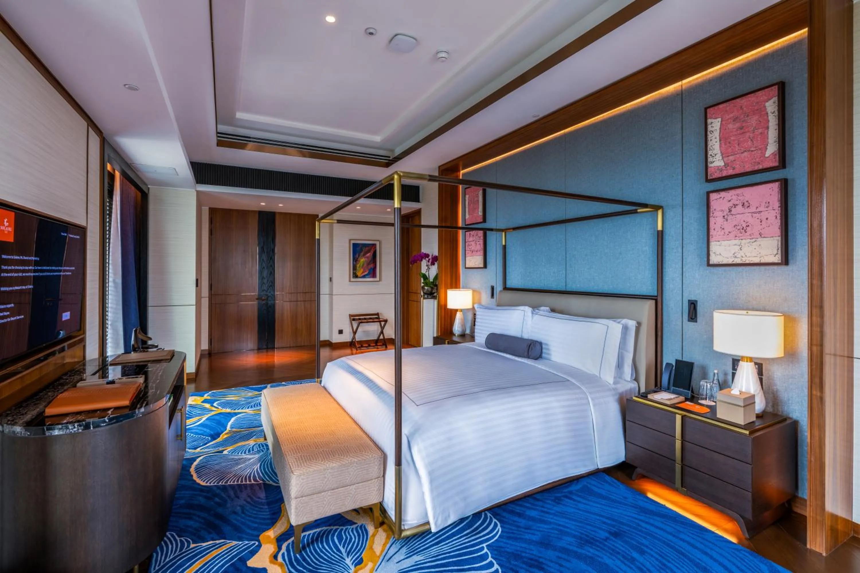 Bedroom, Bed in Solaire Resort North