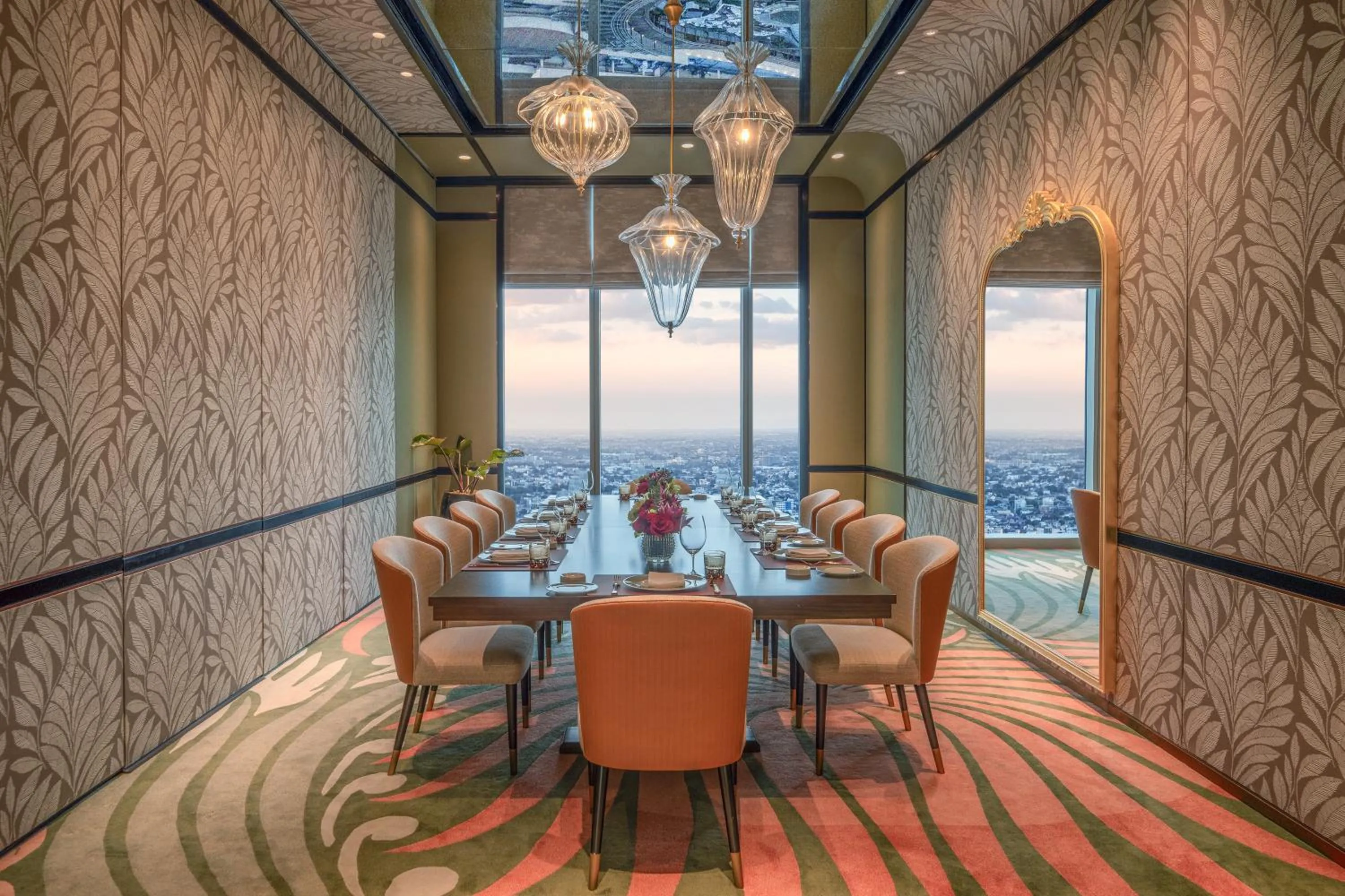 Restaurant/places to eat in Solaire Resort North