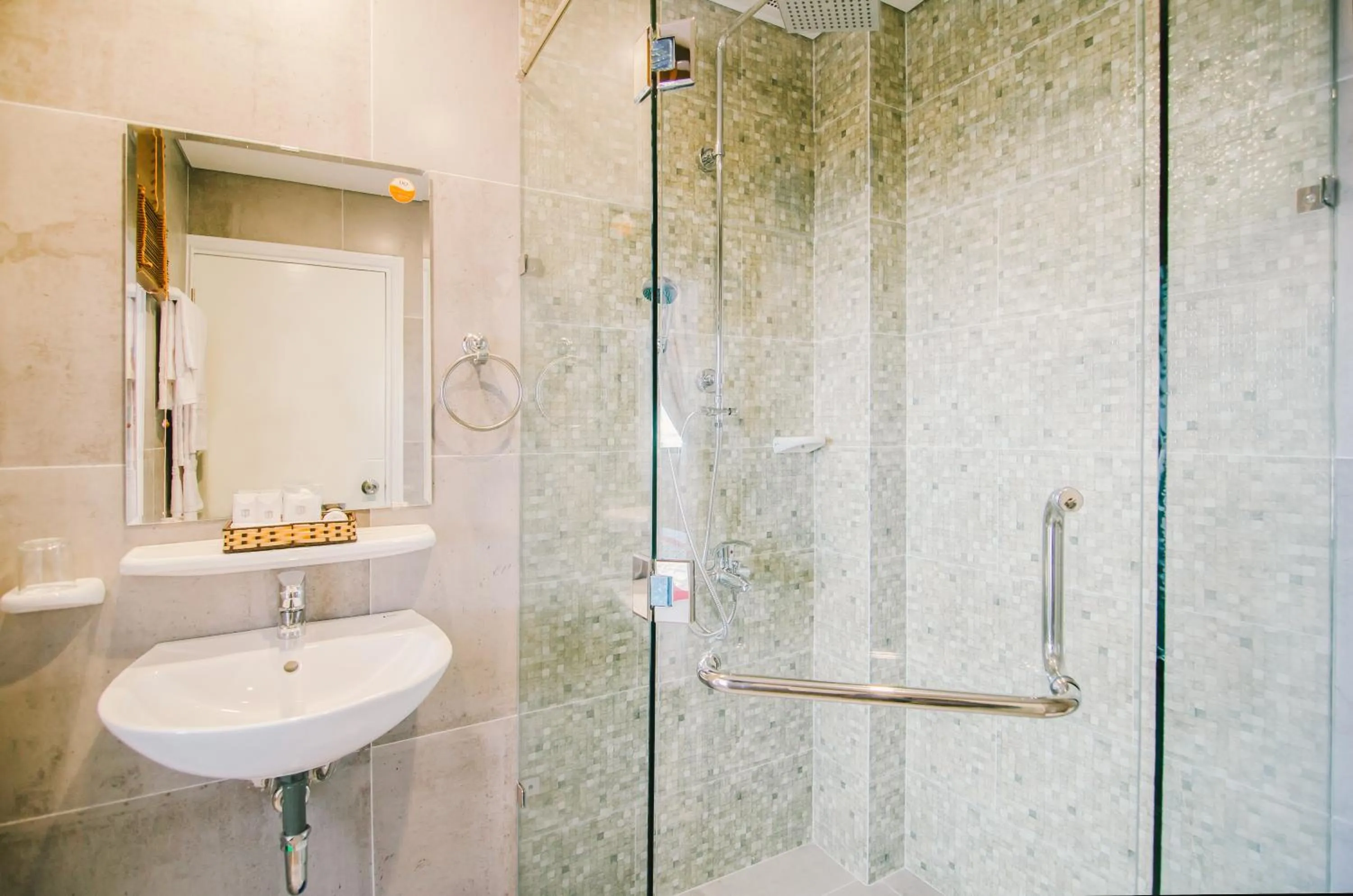 Bathroom in KaKa Hotel Han River