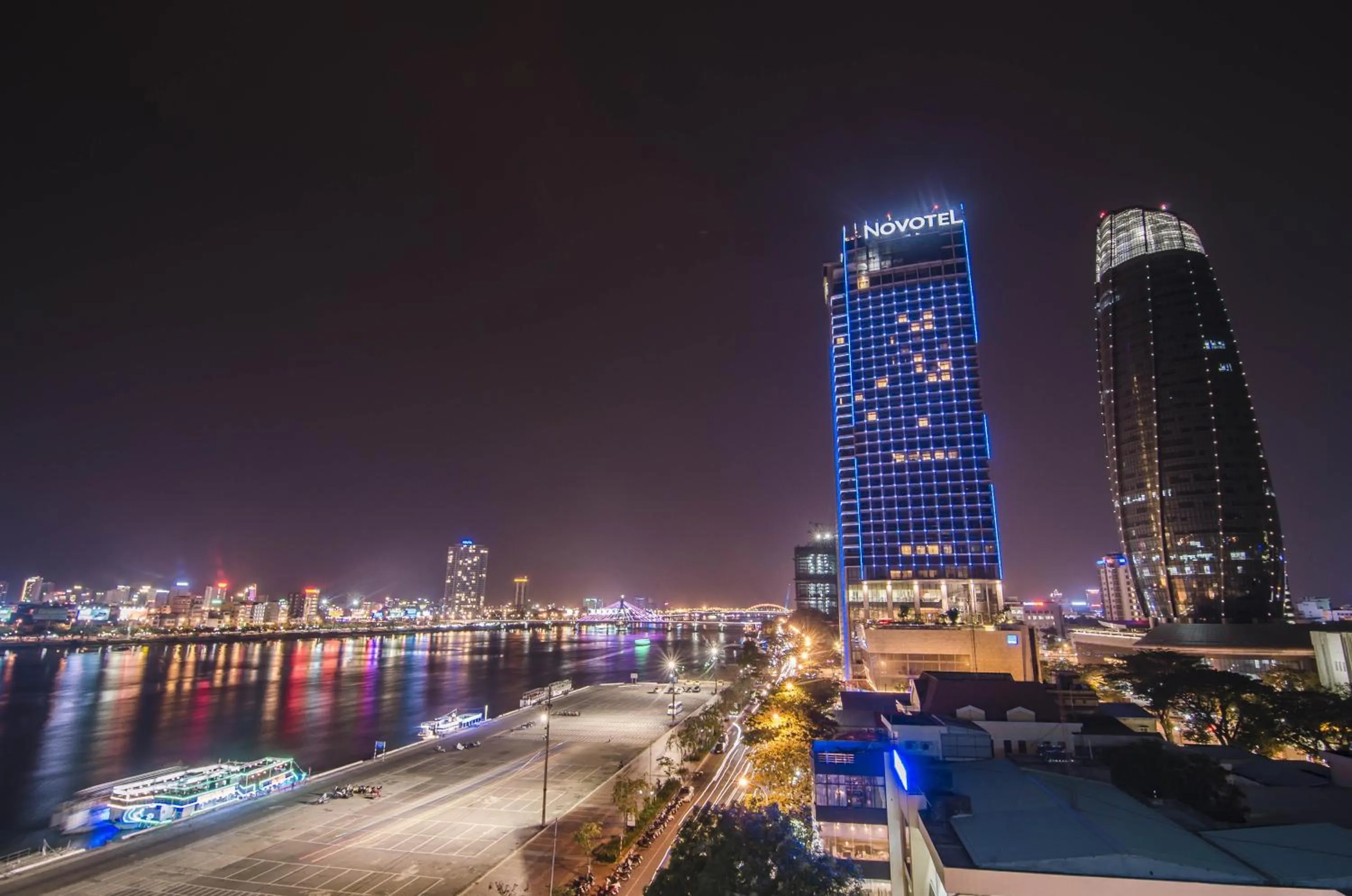 Nearby landmark in KaKa Hotel Han River