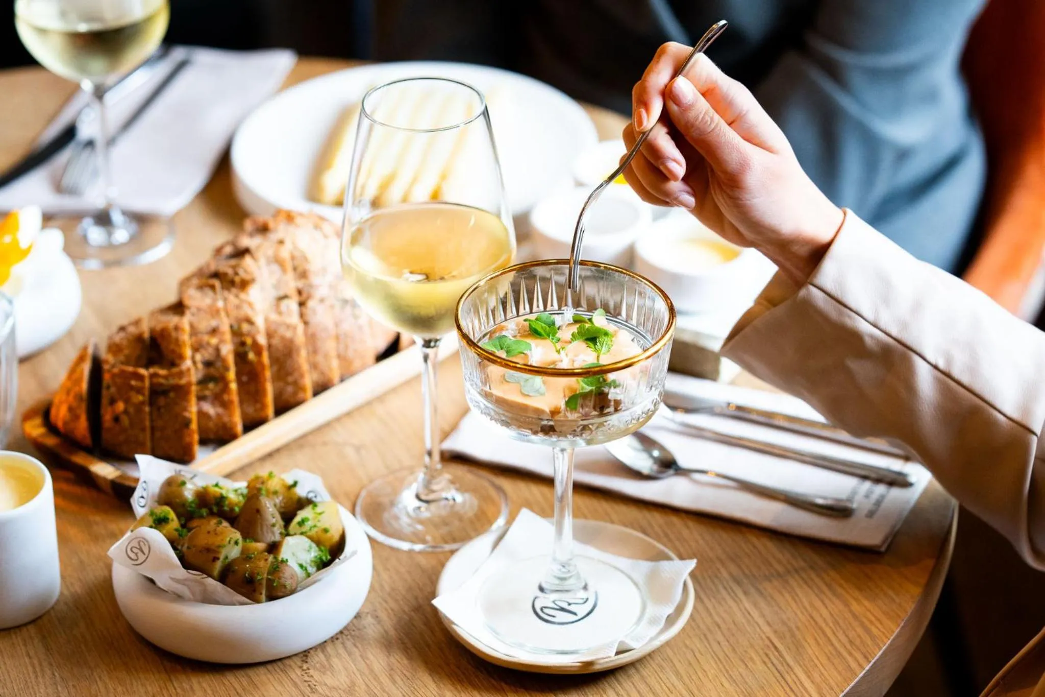 Food and drinks in Hotel Villa Ruimzicht