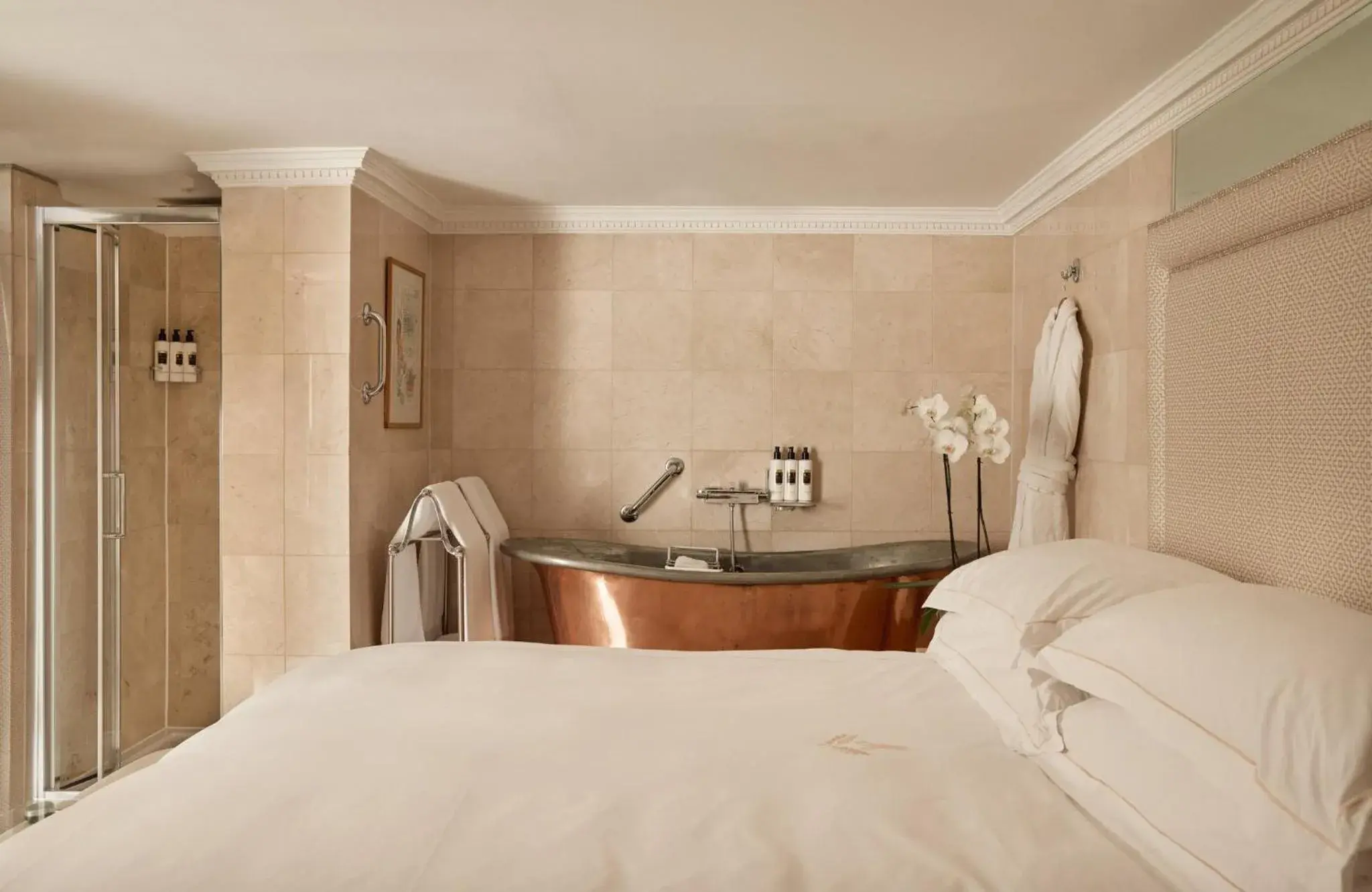 Two-Bedroom Suite in The Montague On The Gardens Two-Bedroom Suite in The Montague On The Gardens