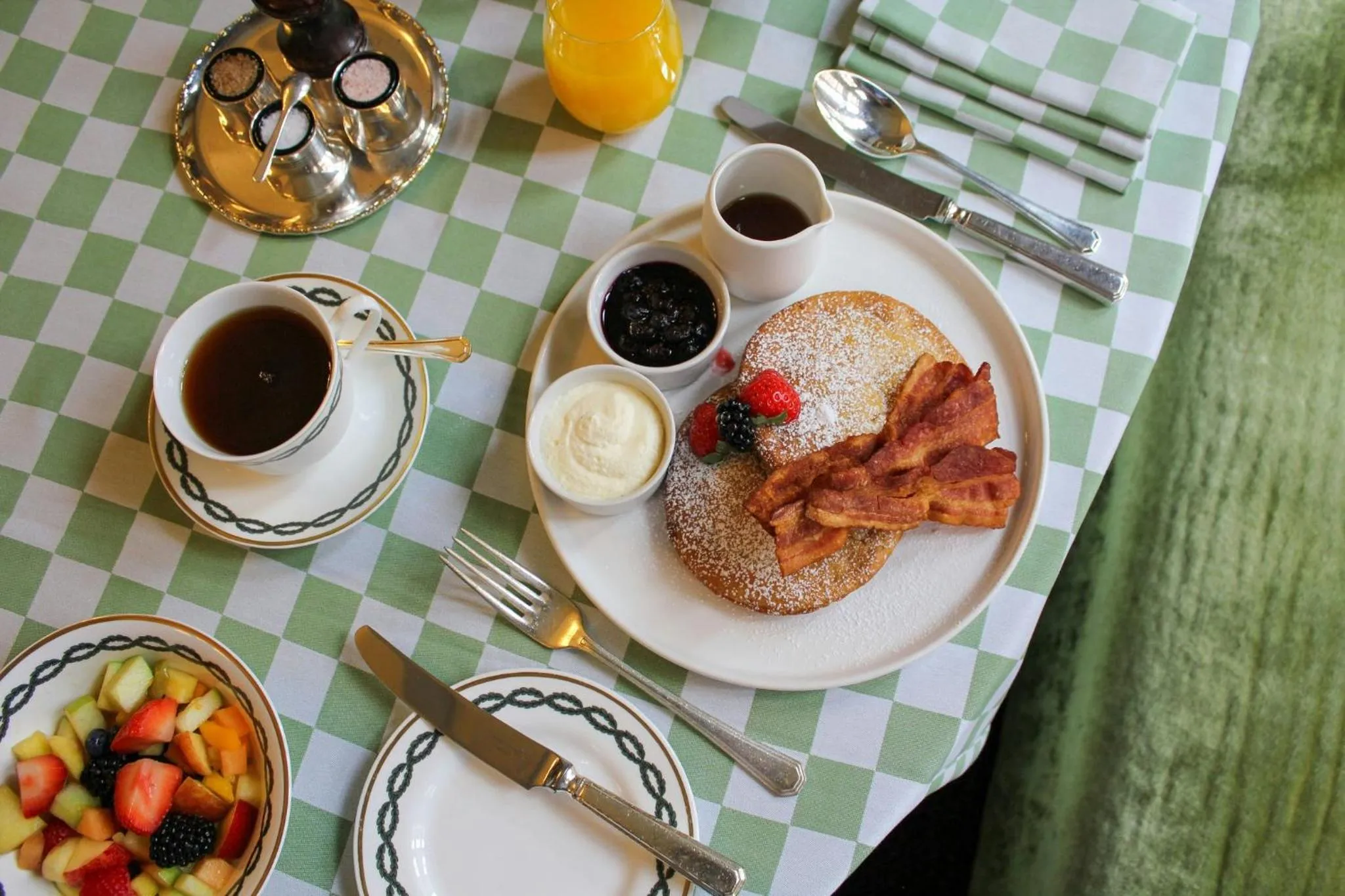 Breakfast in The Montague On The Gardens