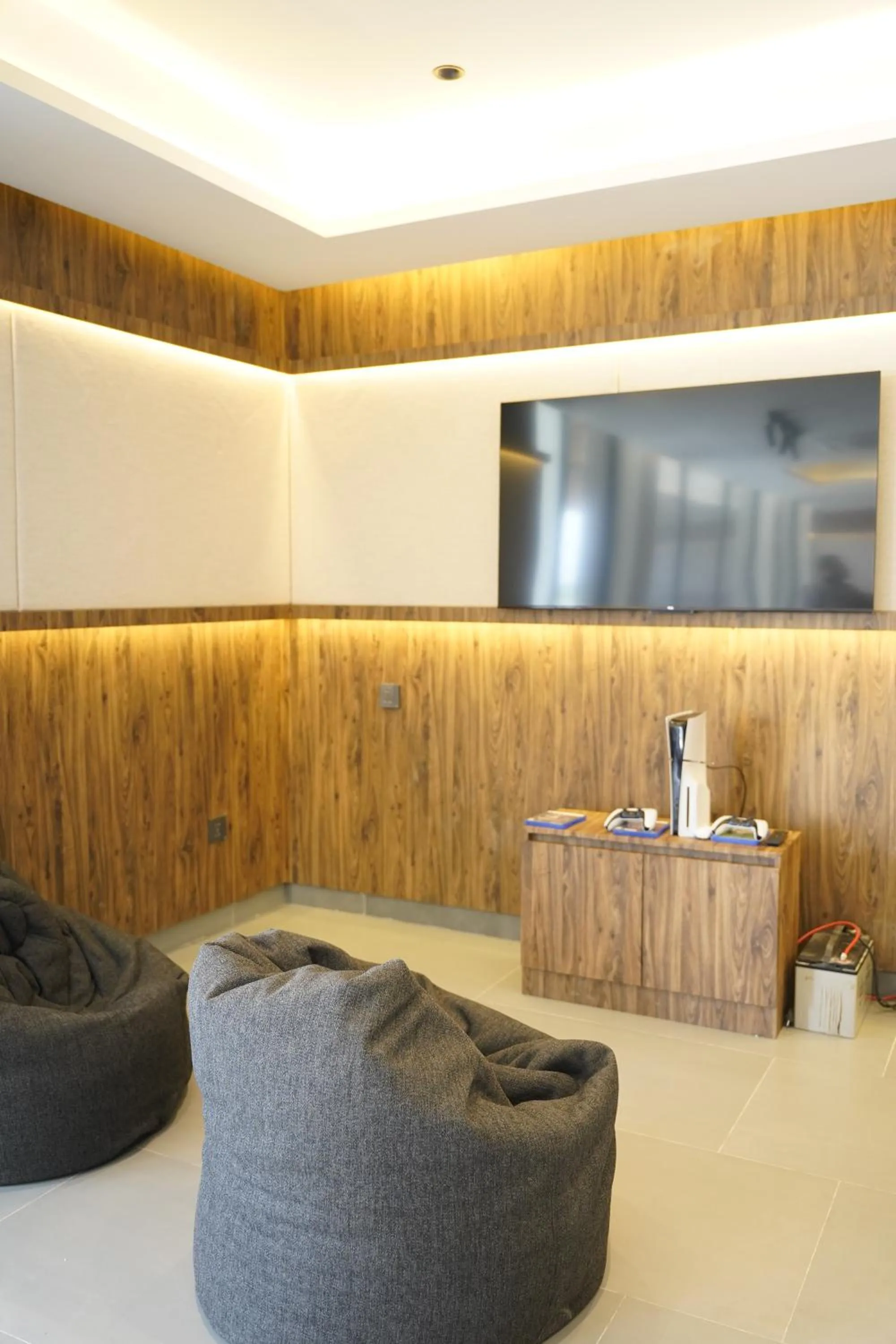 Game Room in Himmel Skardu By Luxus