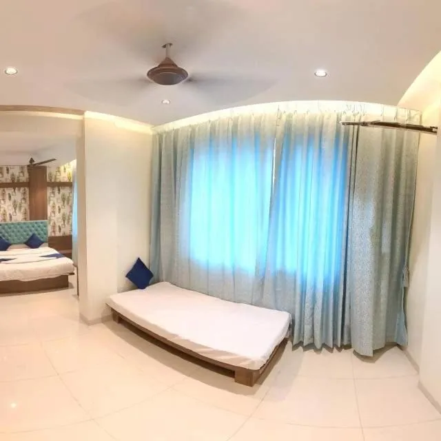 Bed in Hotel India Gate Narhe, Pune