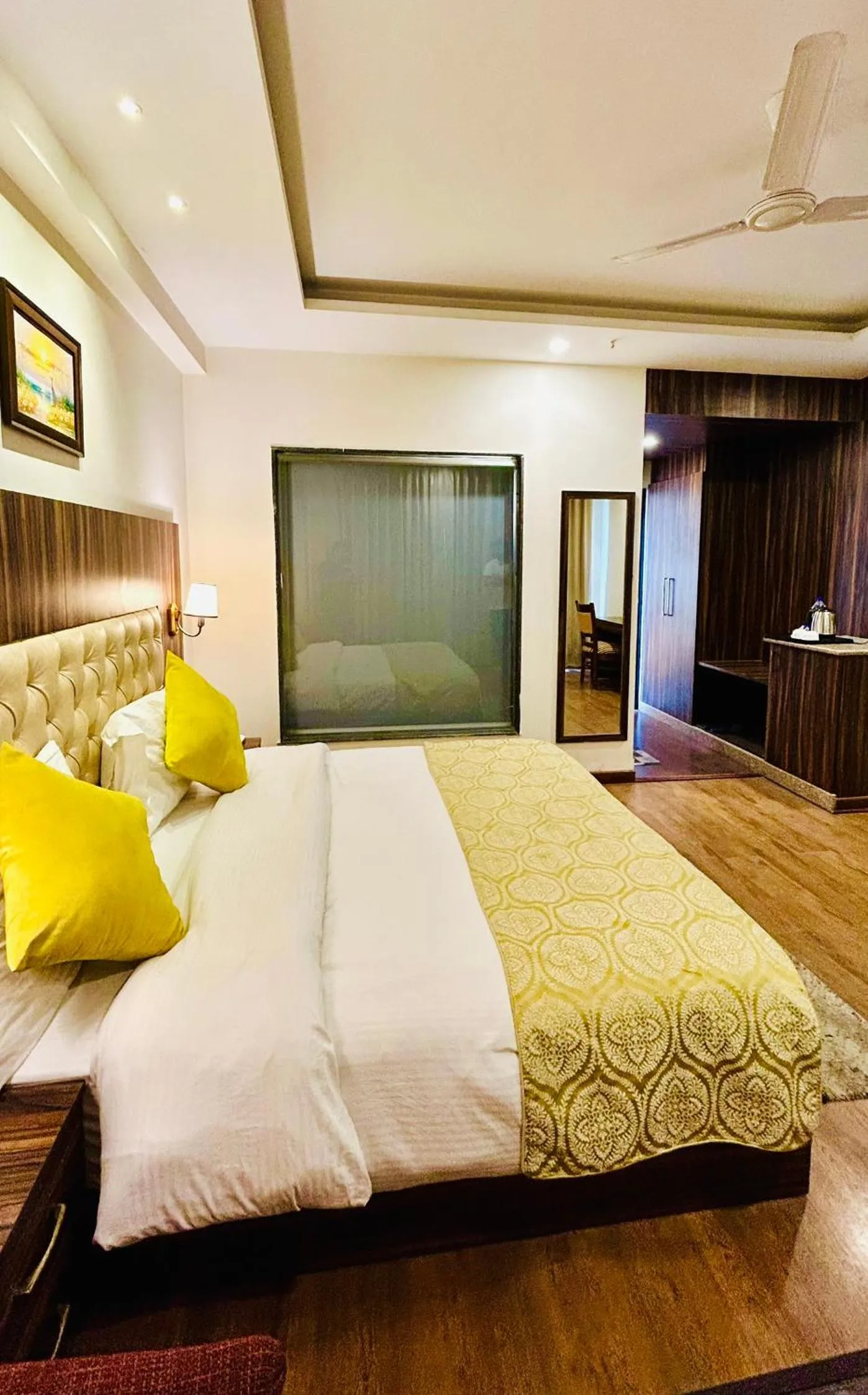 Bed in Simsa Heights Manali