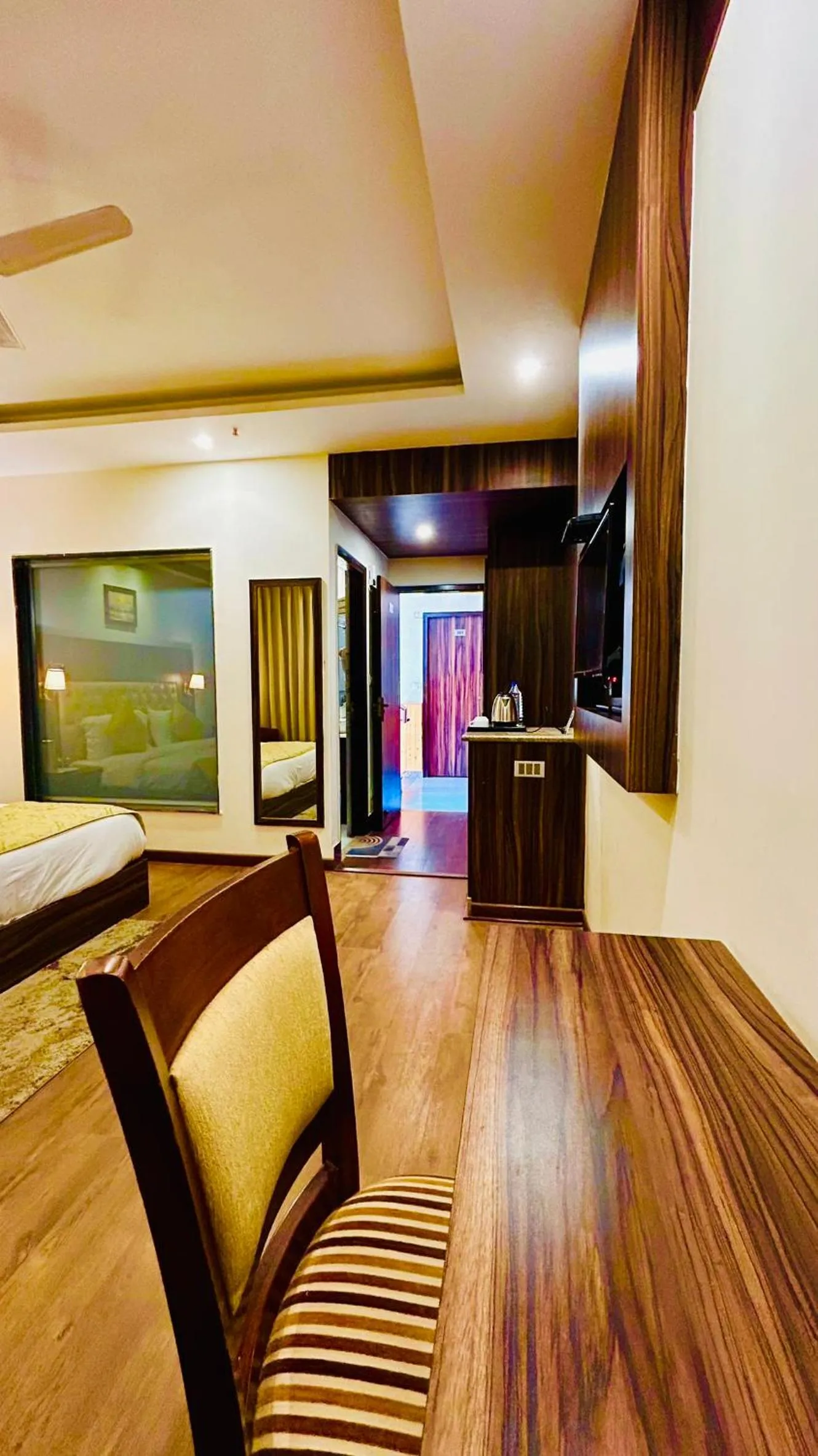 Photo of the whole room in Simsa Heights Manali