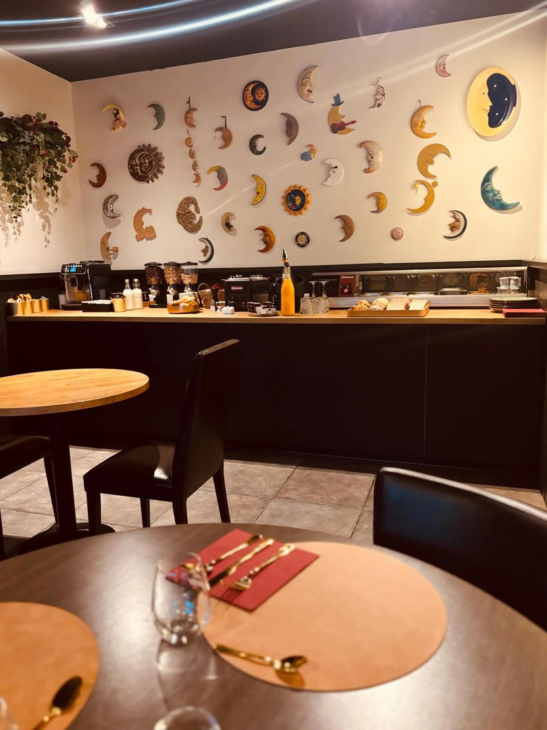 Breakfast in Hotel Mezza Notte