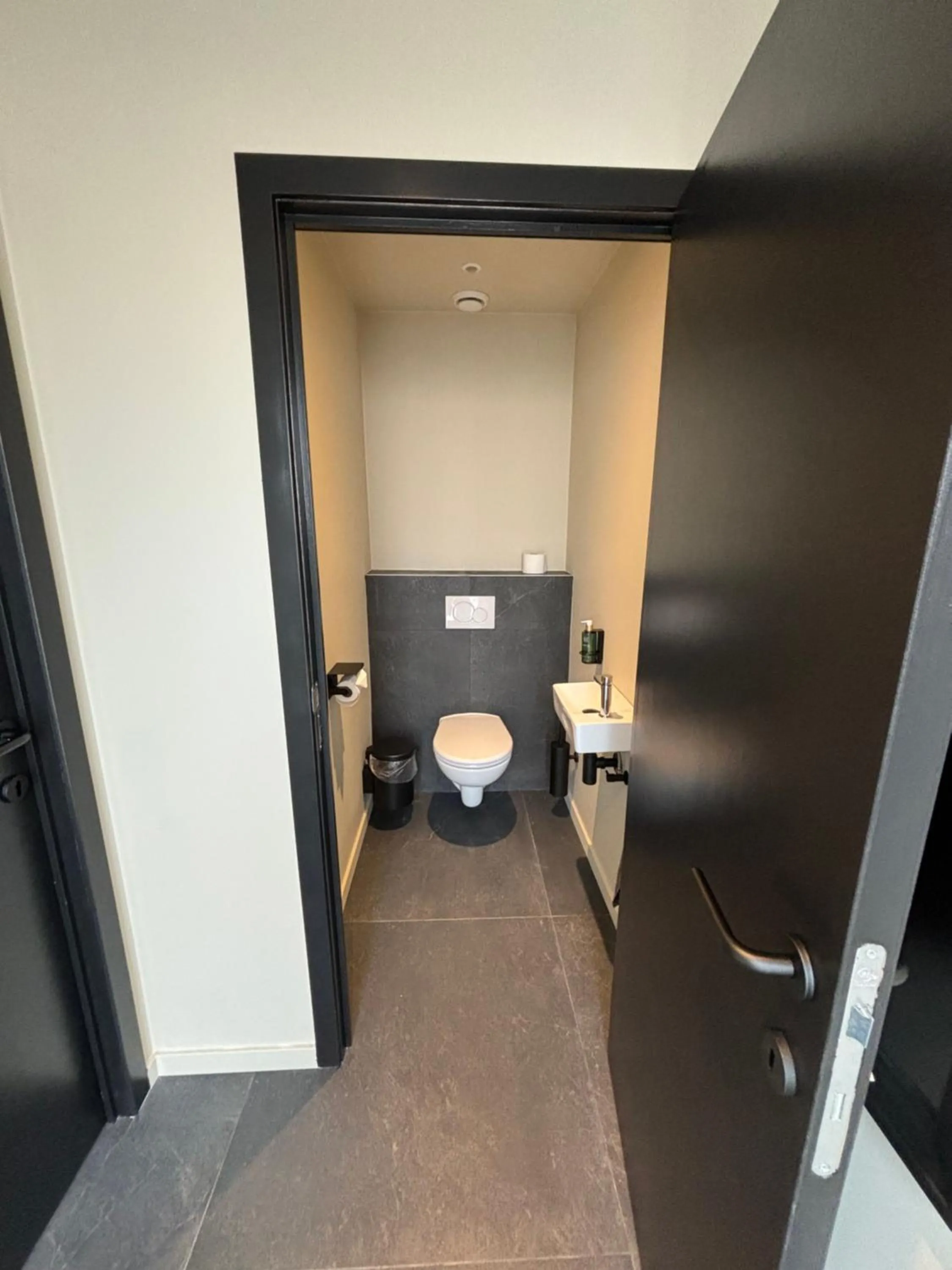 Toilet, Bed in Hotel Mezza Notte