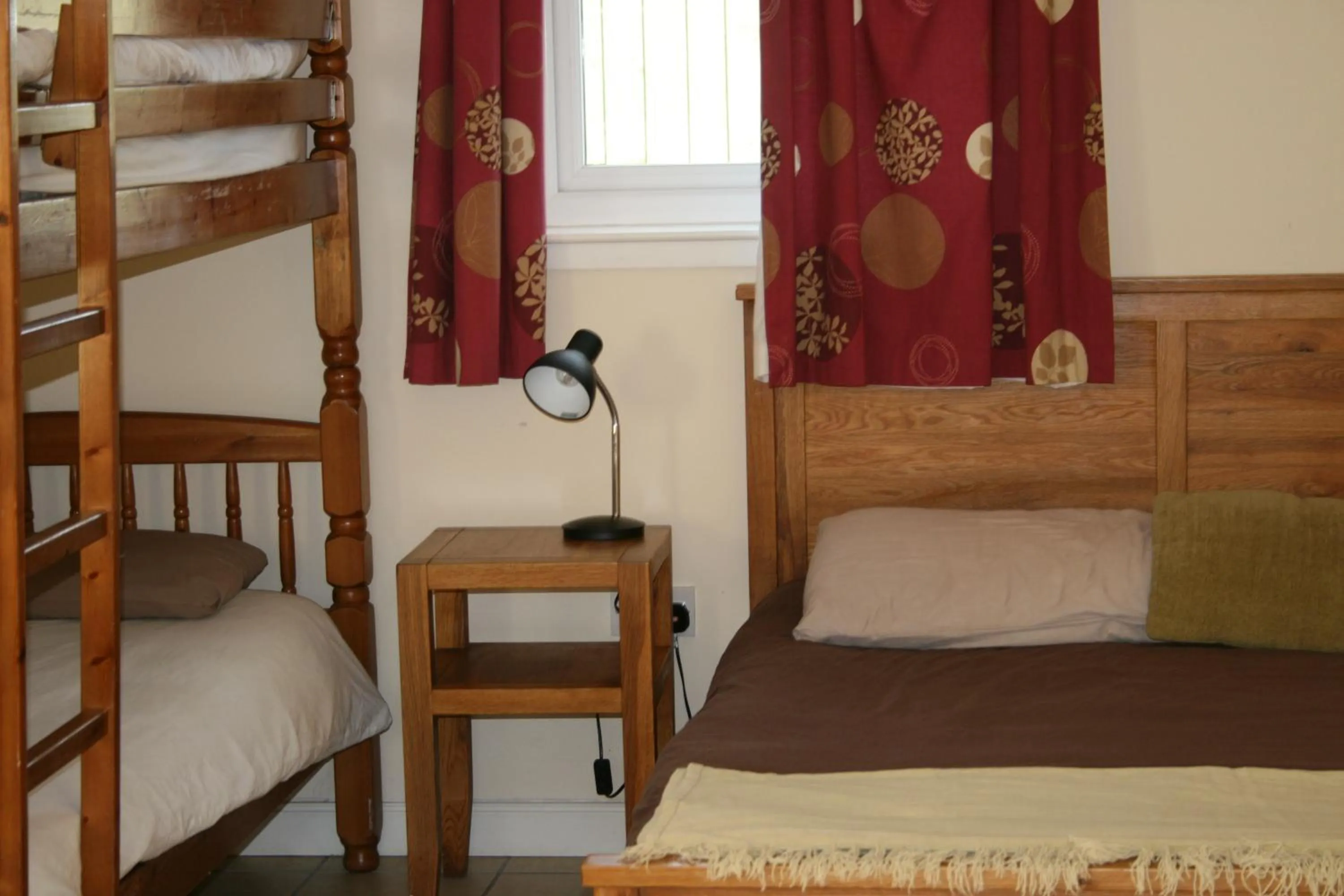 Nearby landmark, Bed in BCC Loch Ness Hostel