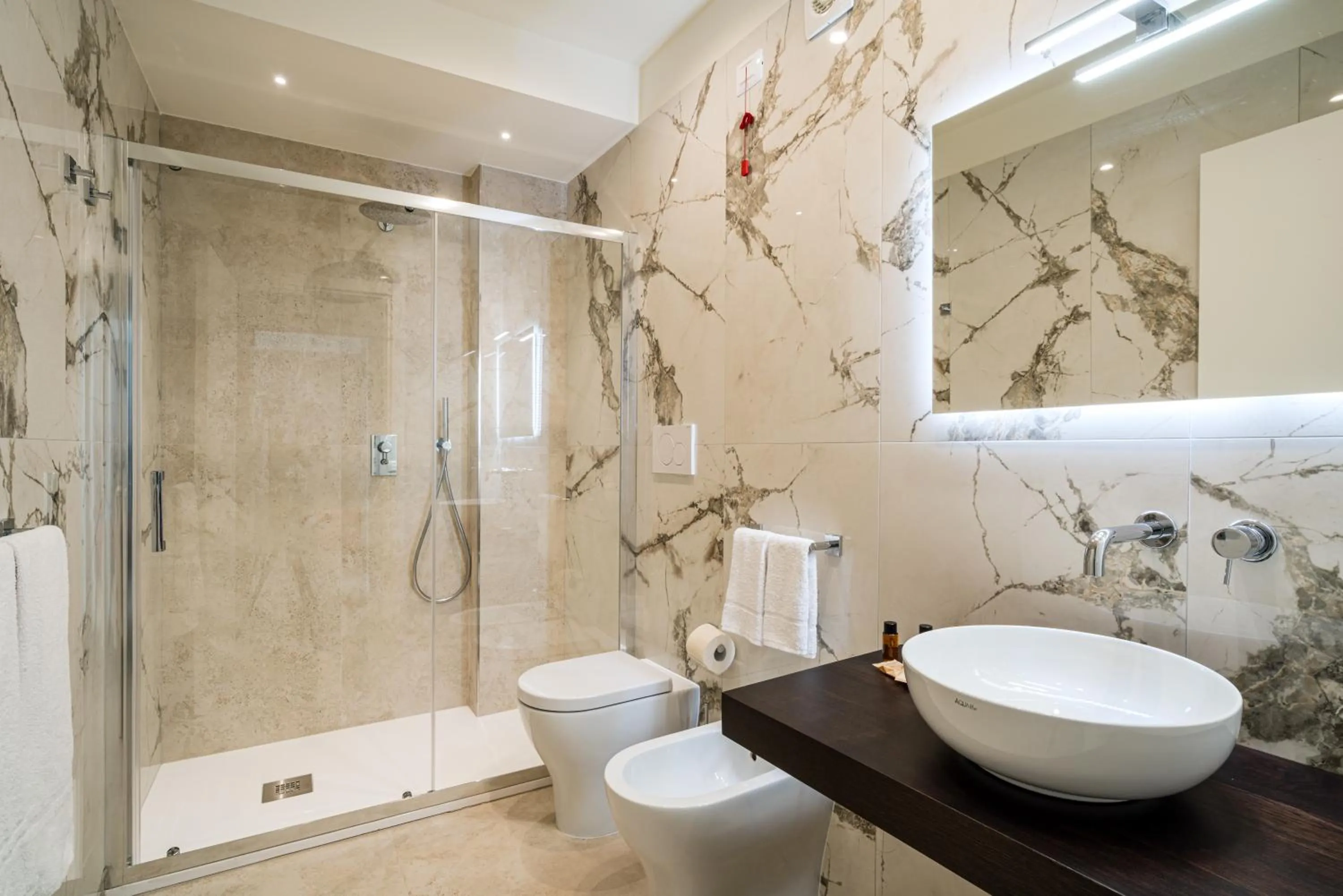 Shower in I Due Mori - Luxury Rooms