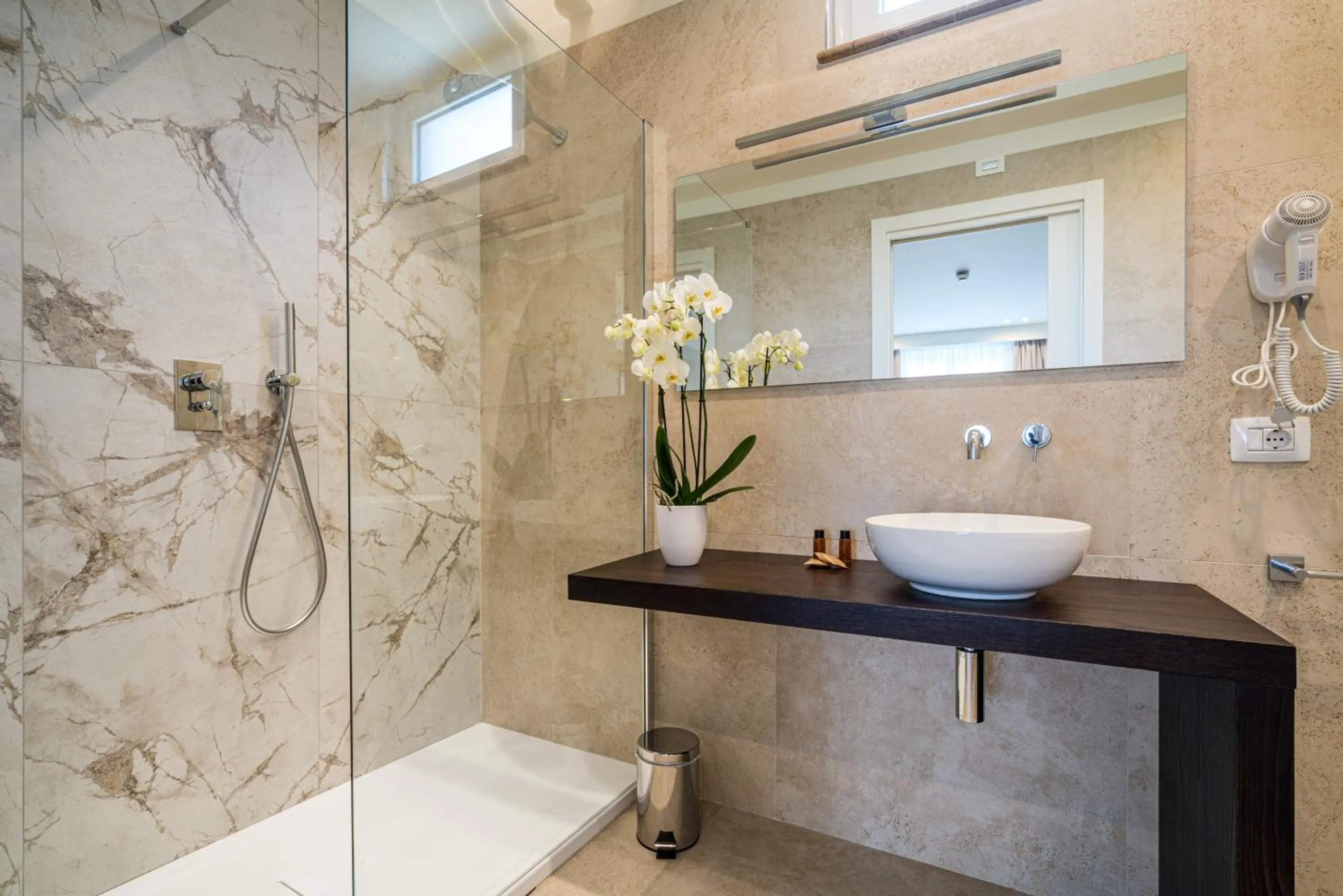 Shower in I Due Mori - Luxury Rooms