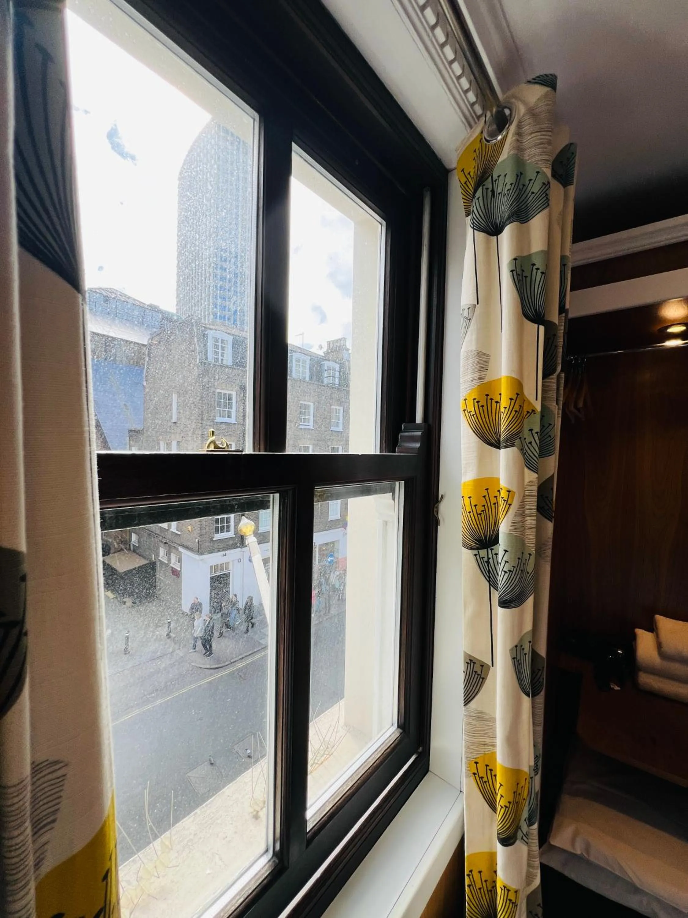 Cheshire Hotel Central London