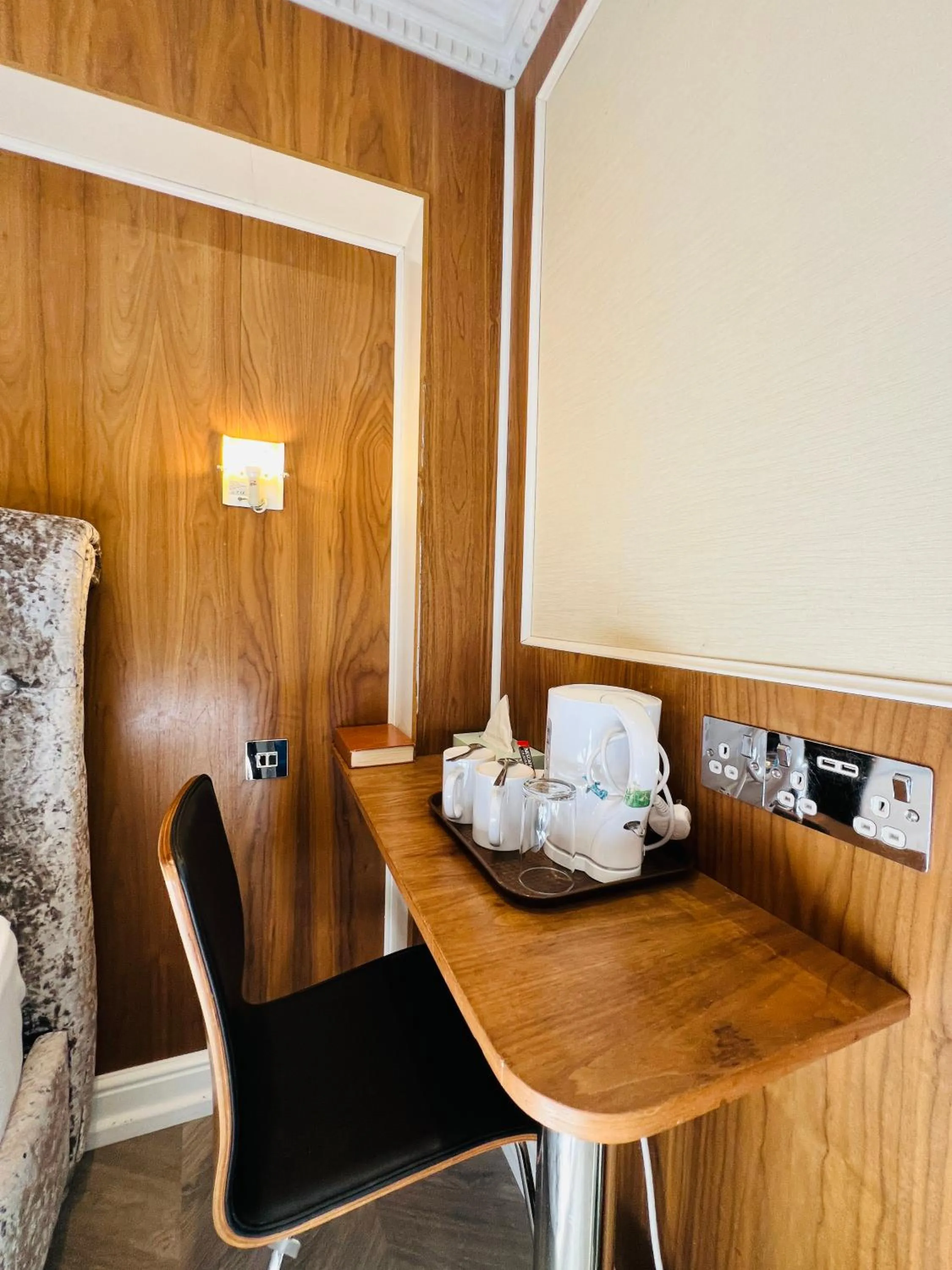 Cheshire Hotel Central London