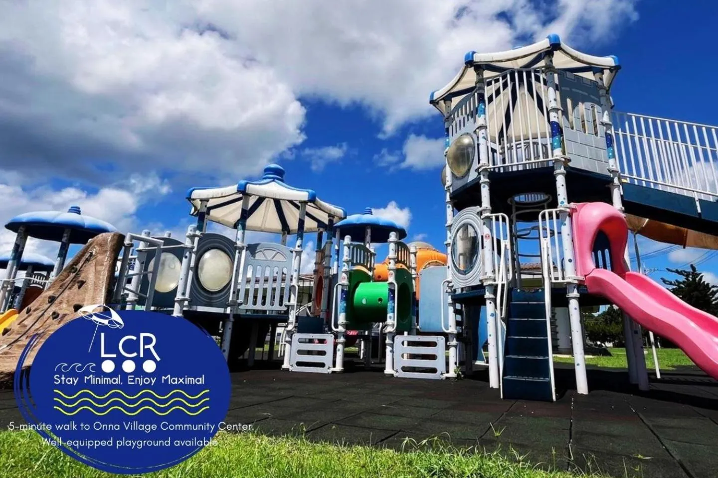 Off site in LOW COST RESORT MANZA BEACH （旧：北海荘）