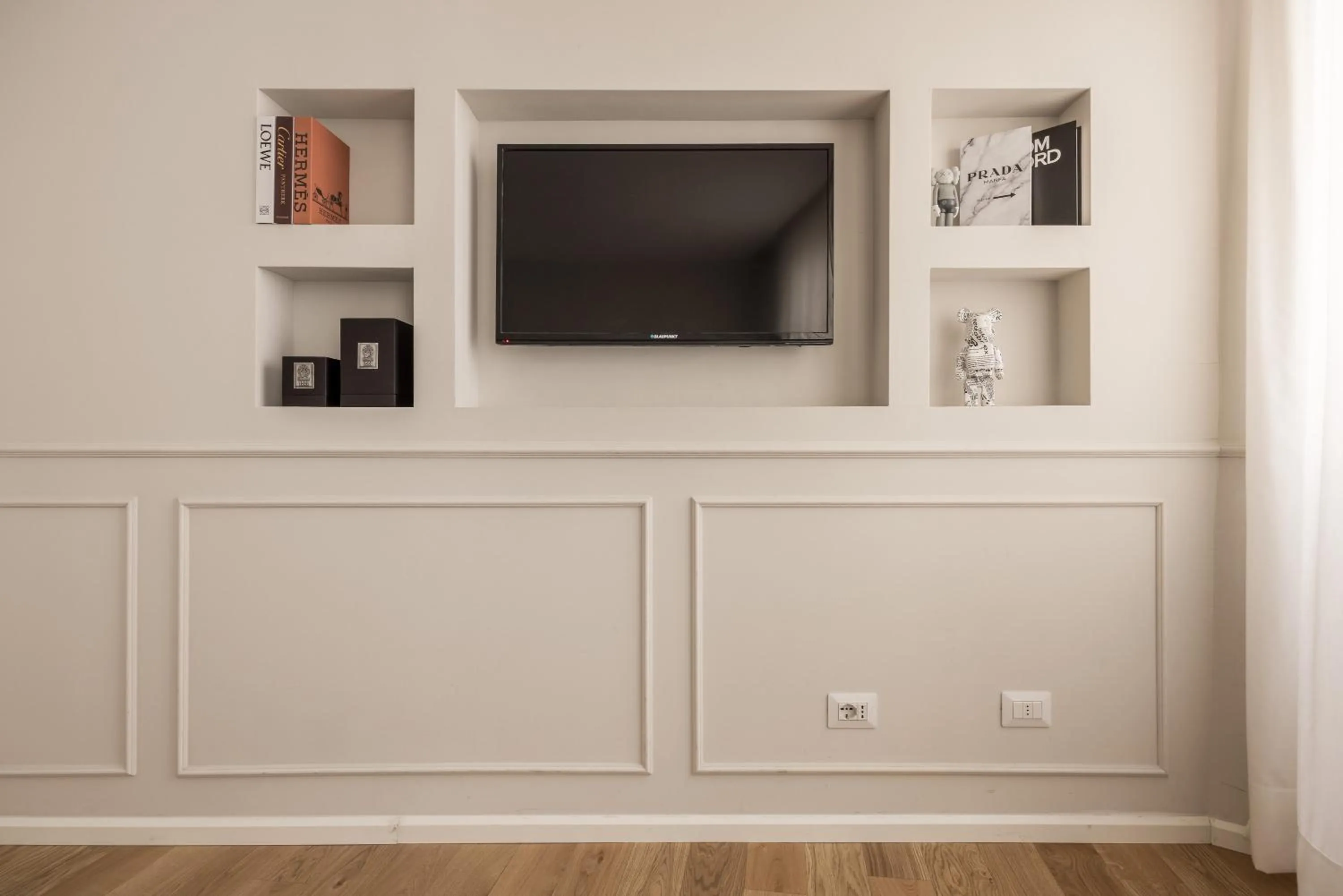 TV and multimedia in Tornabuoni Place by Mmega