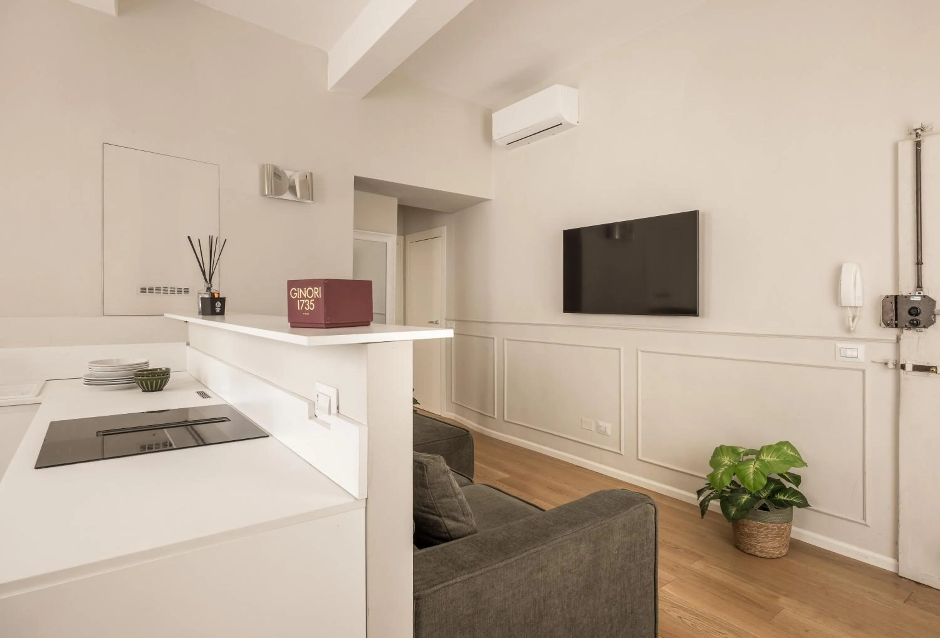 TV and multimedia in Tornabuoni Place by Mmega