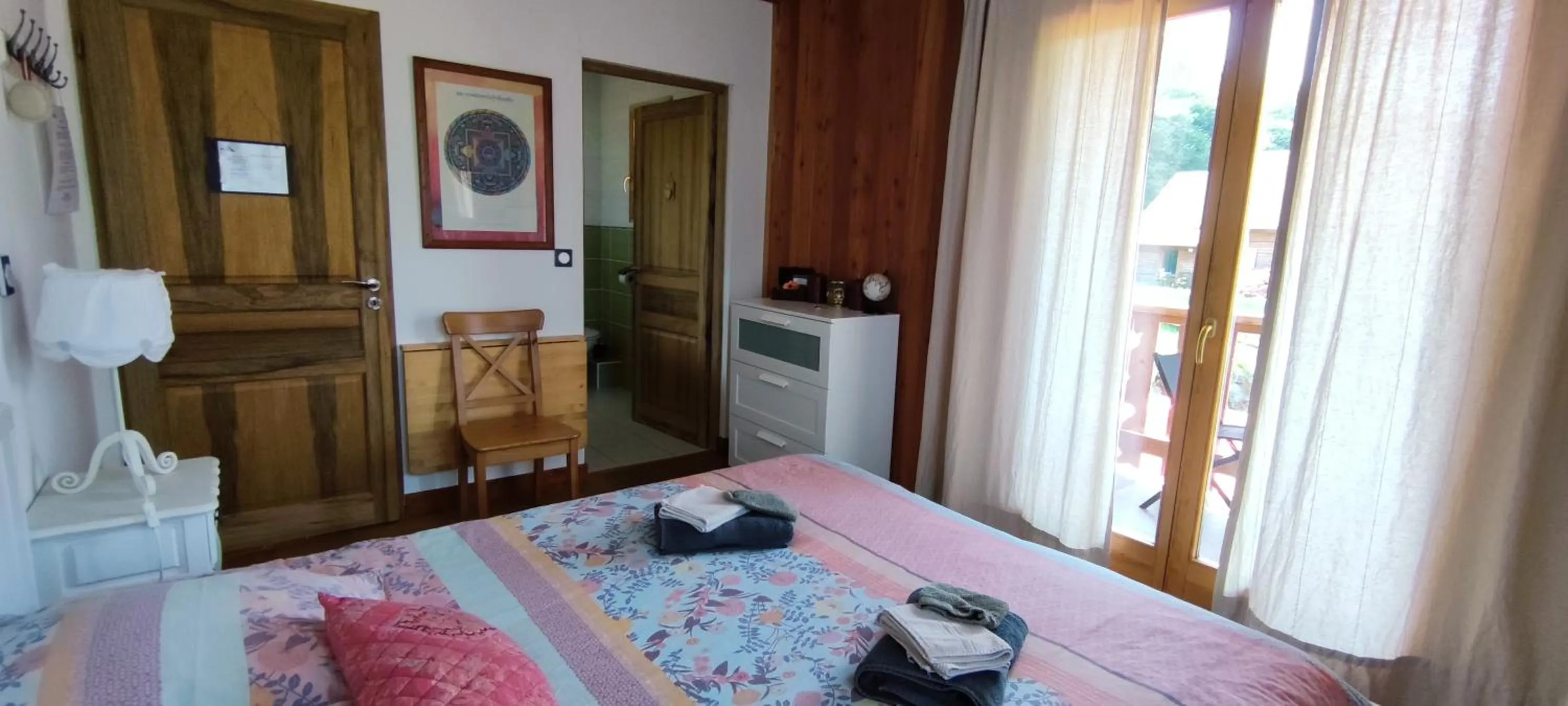 Photo of the whole room, Bed in Maison d'Hôtes Le shorten