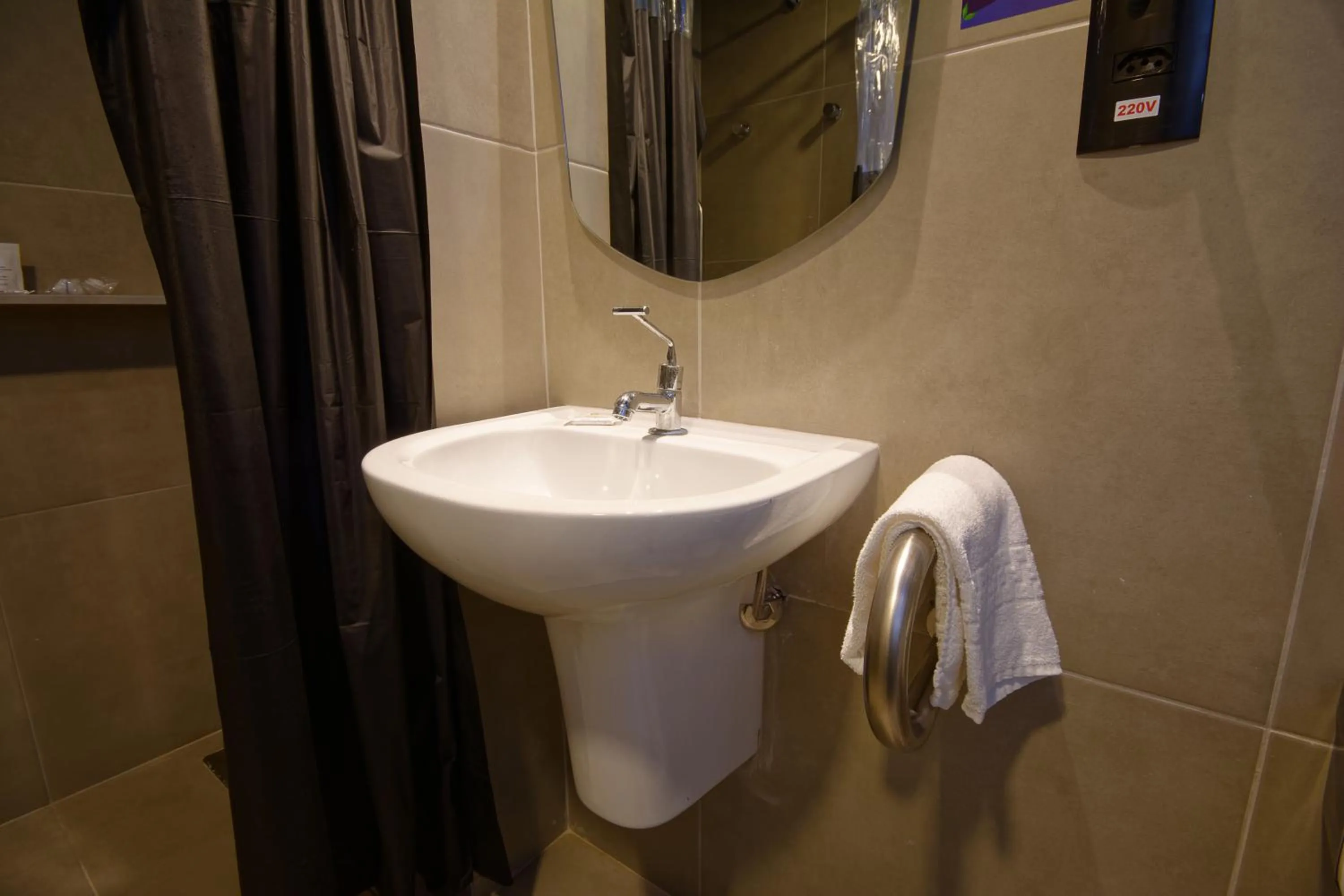 Golden Tower Express Nações Unidas by Fênix Hotéis