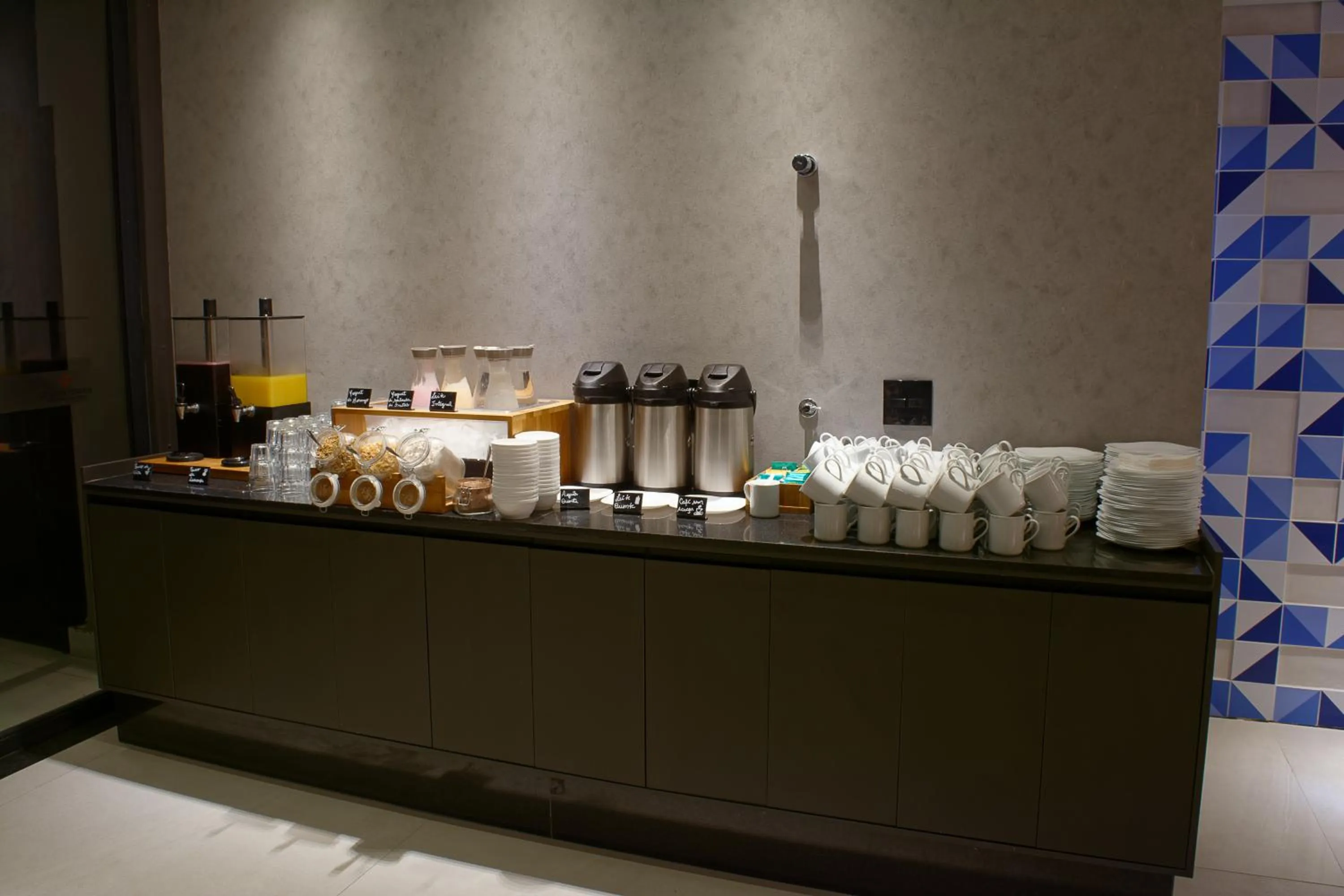 Golden Tower Express Nações Unidas by Fênix Hotéis