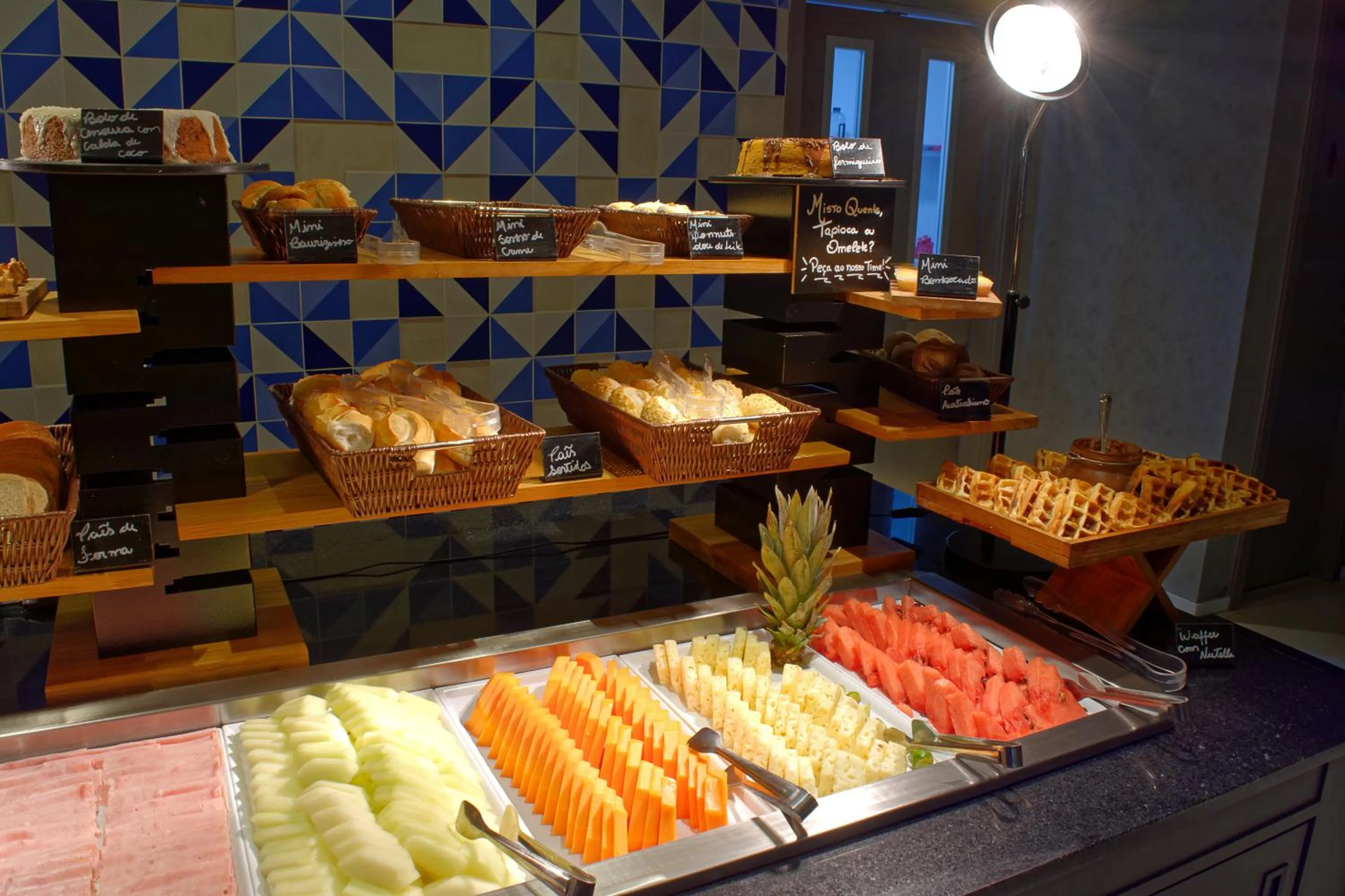 Golden Tower Express Nações Unidas by Fênix Hotéis