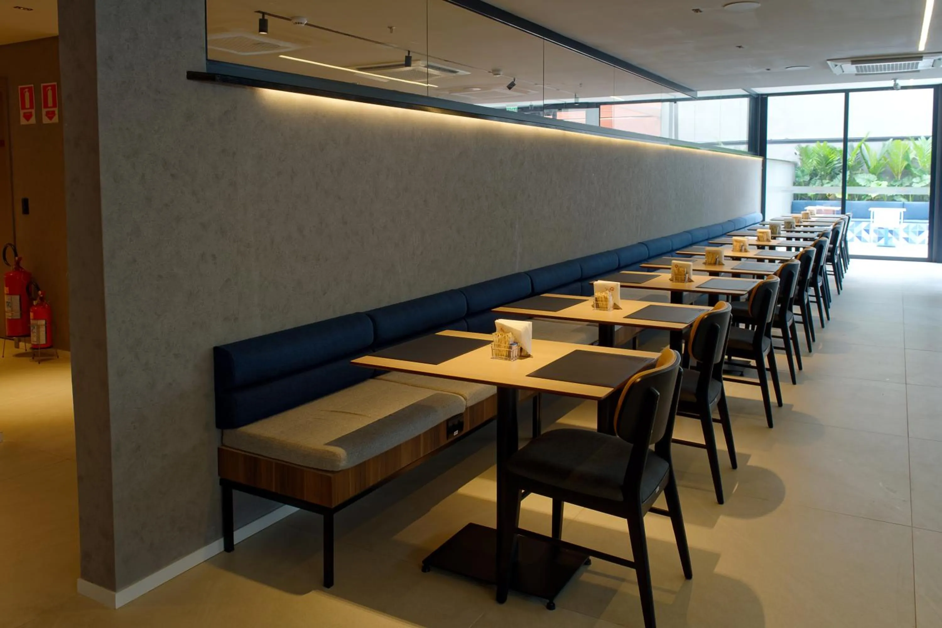 Golden Tower Express Nações Unidas by Fênix Hotéis