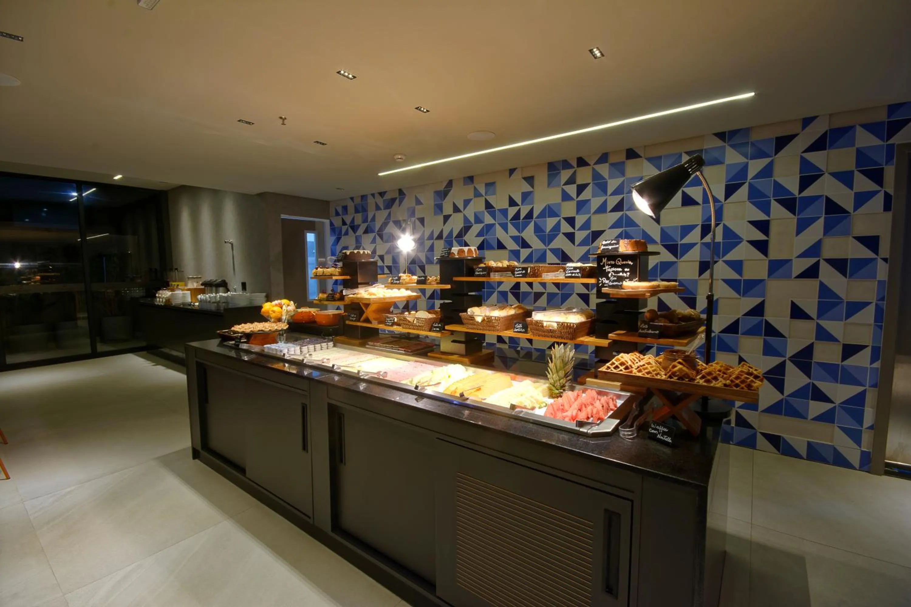 Golden Tower Express Nações Unidas by Fênix Hotéis