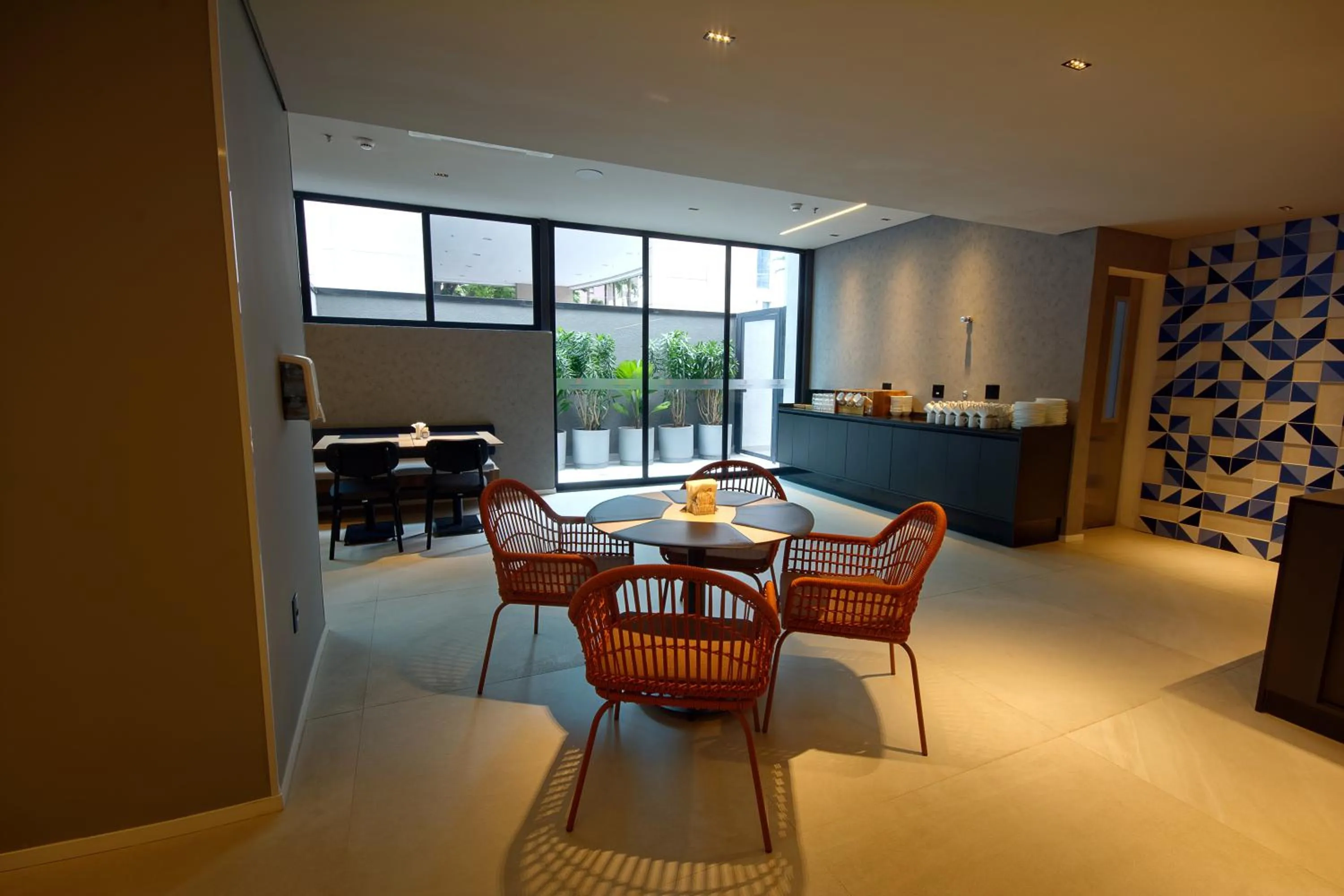 Golden Tower Express Nações Unidas by Fênix Hotéis