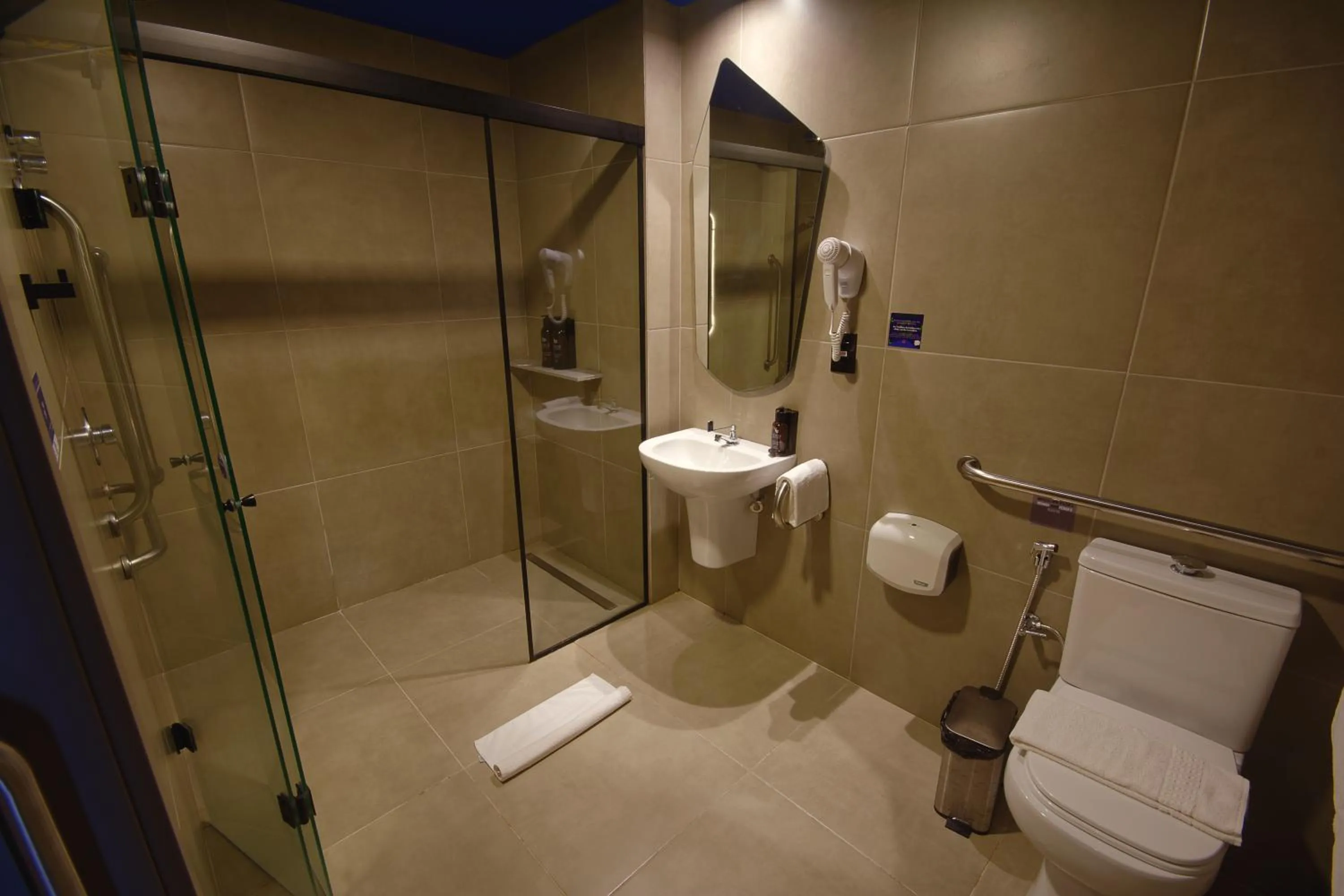 Golden Tower Express Nações Unidas by Fênix Hotéis