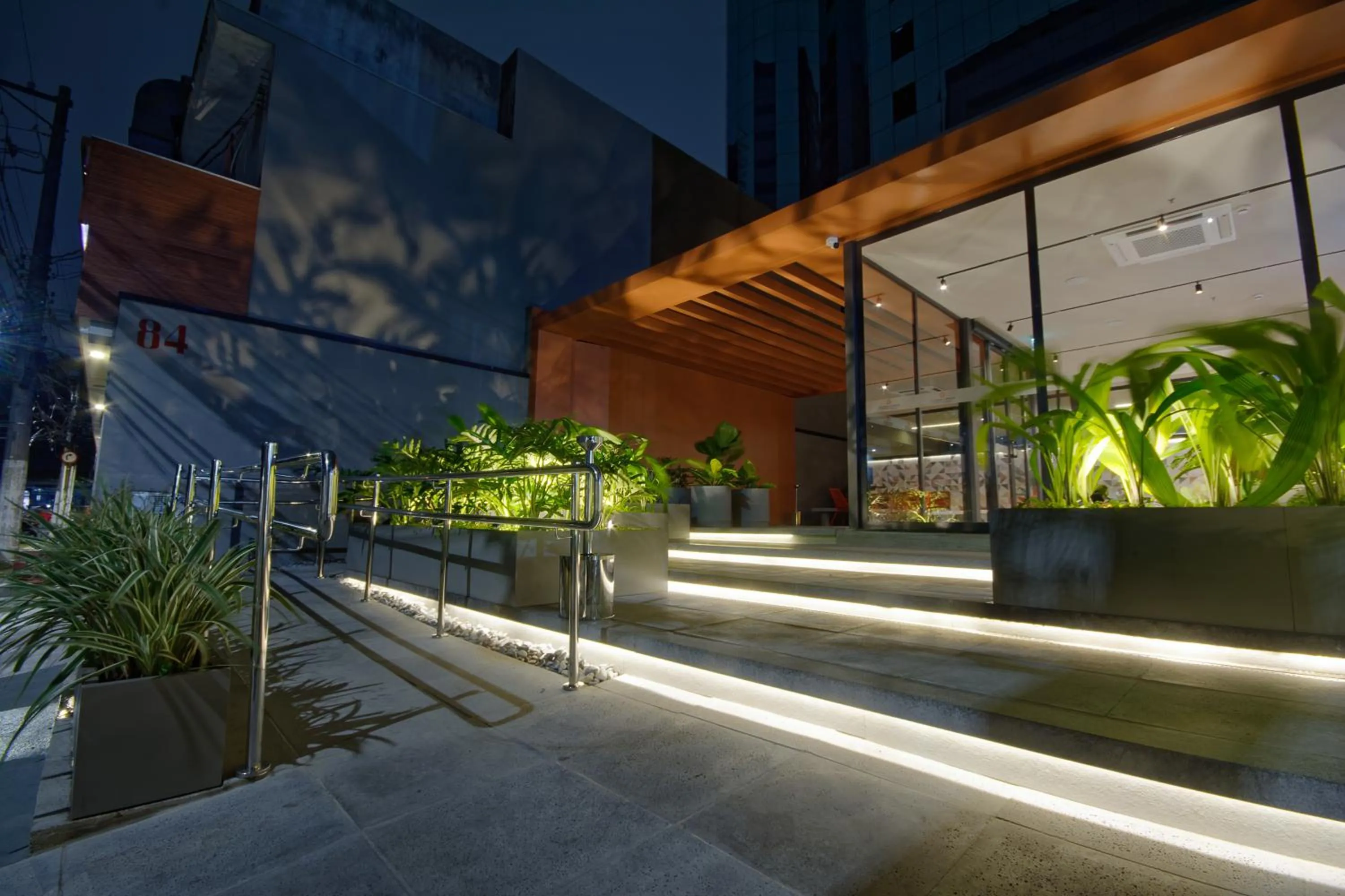 Golden Tower Express Nações Unidas by Fênix Hotéis