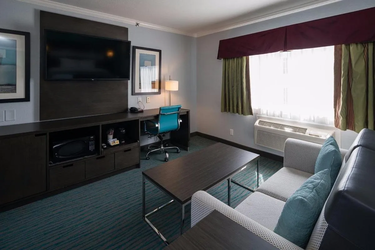 Seating area in Inn On Grove