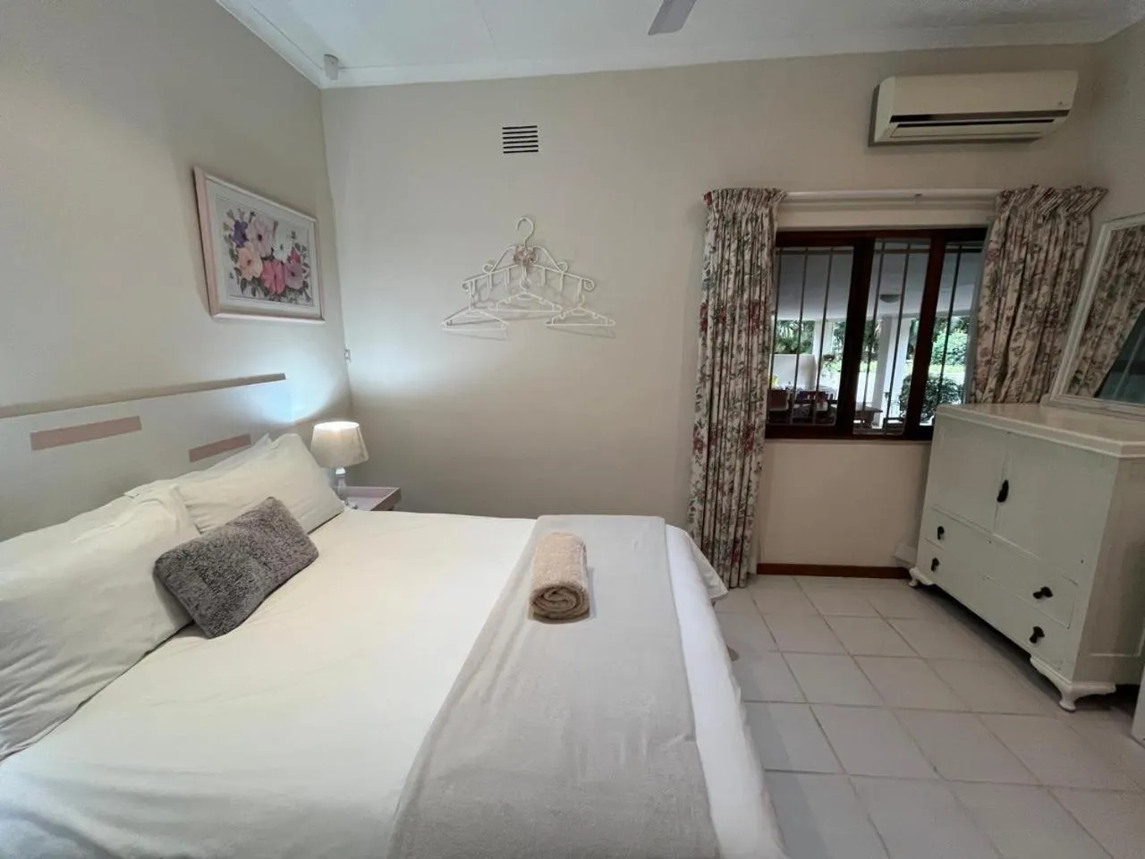 Bed in The Guest House Pongola